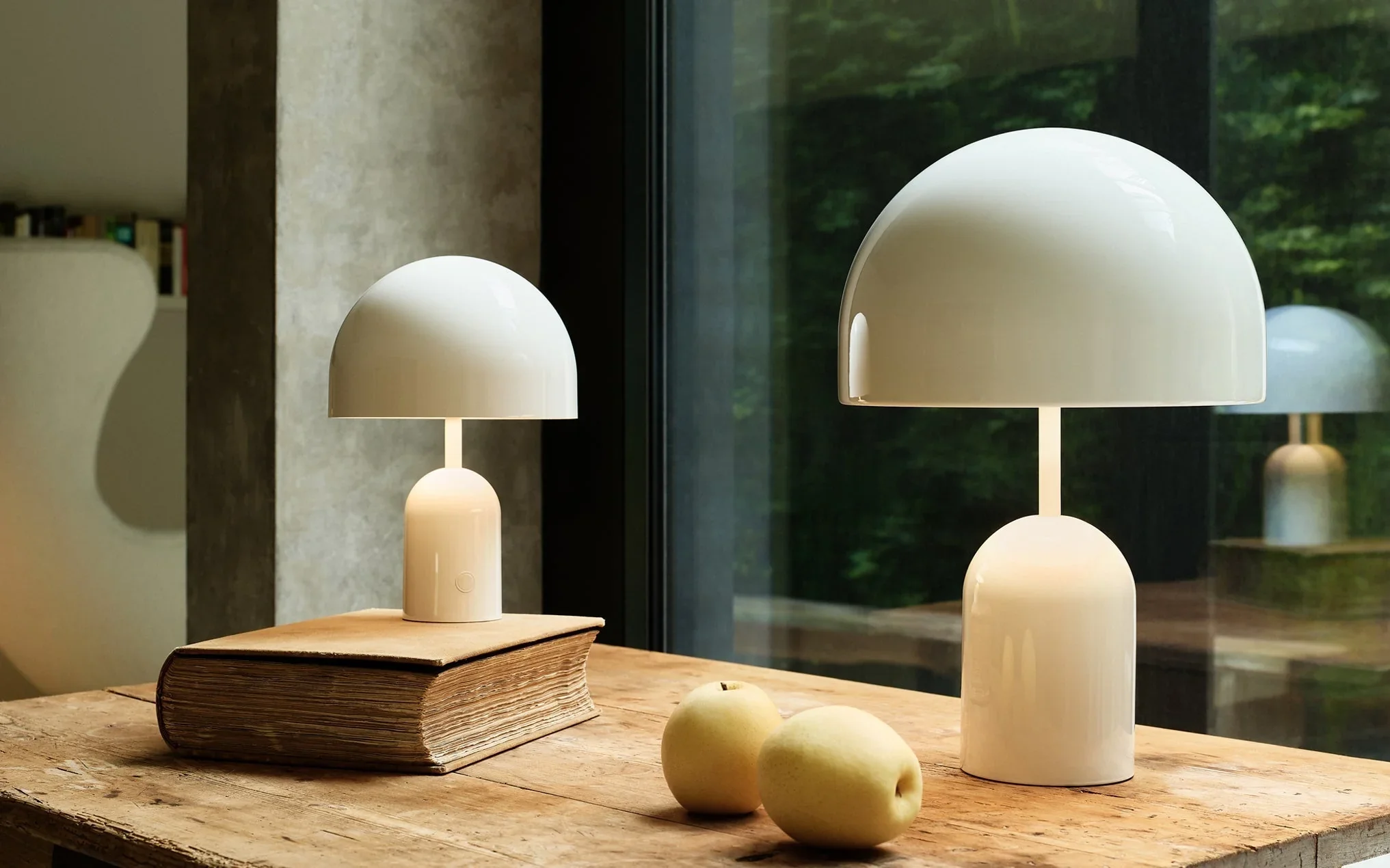 Bell-Portable-High-Gloss-White-US-5_4800x3600_crop_center.webp