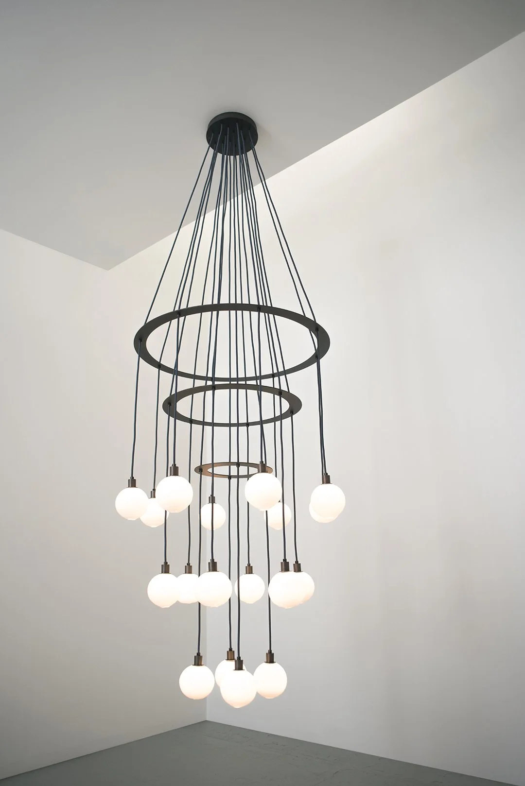 SkLO_Drape_Circle18_LT285WHT_1-1-copy.jpg