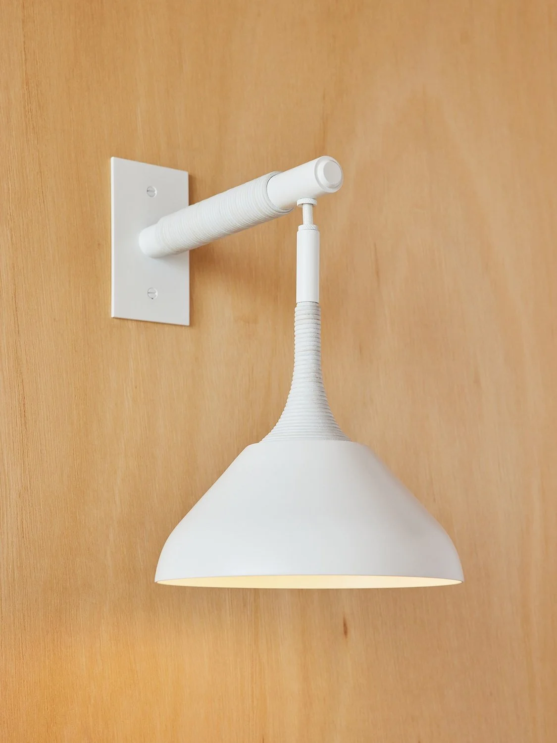PELLE-stem-shade-mini-sconce-3.jpg
