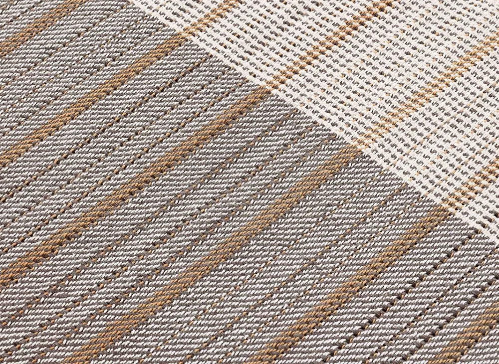 reversible-rug-black-2.jpg