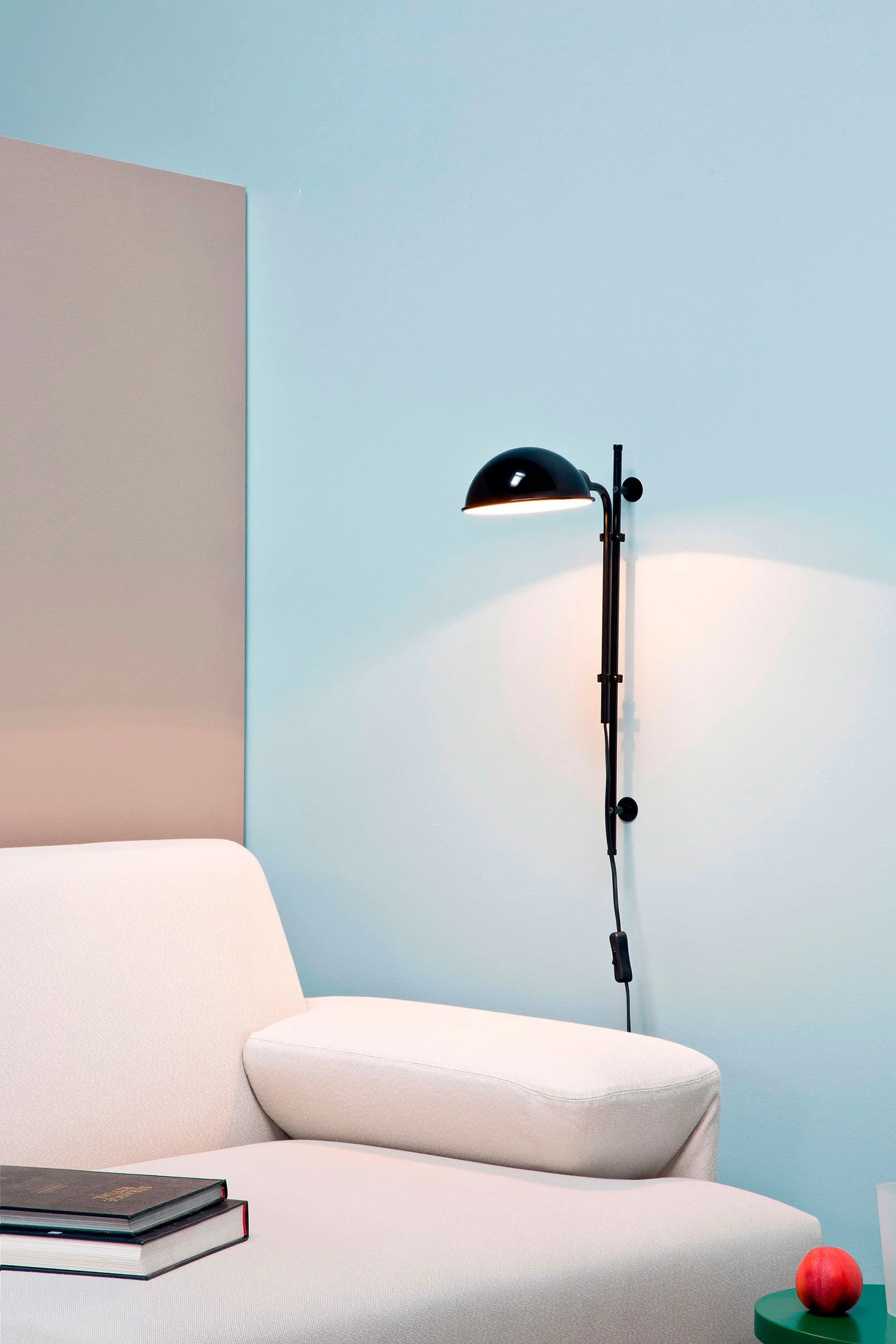 Marset-Lampara-Funicul°-A-close-to-a-sofa.jpg