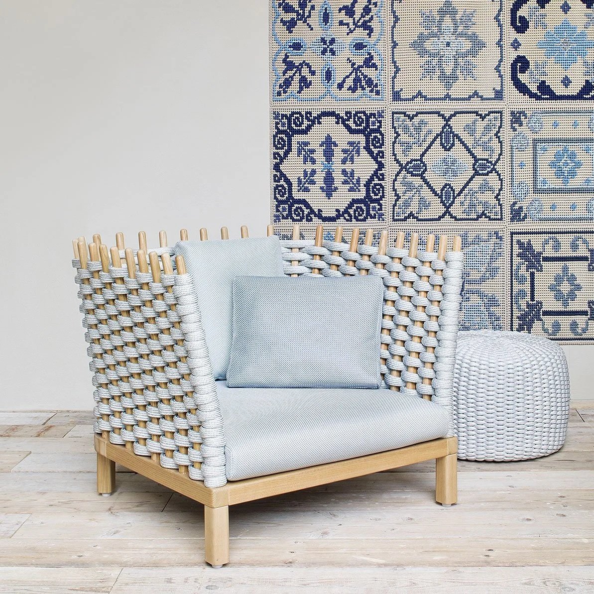 wabi_armchair_slide2.jpg