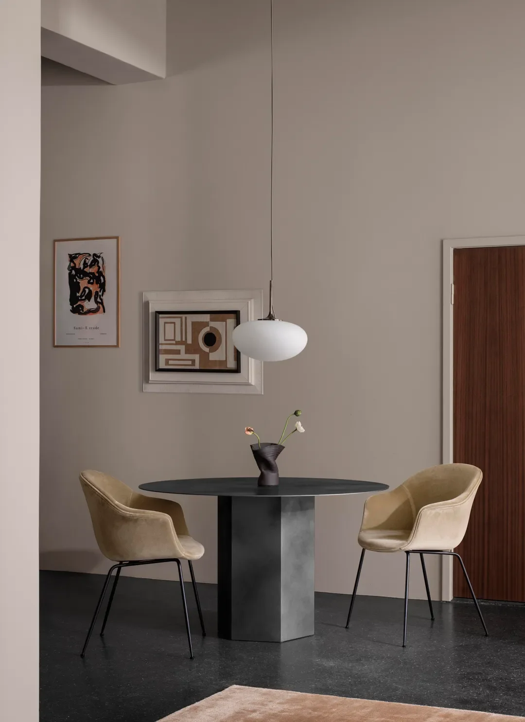 10075007_L_Epic_Dining-Table_Steel_1300x740_Grey.webp