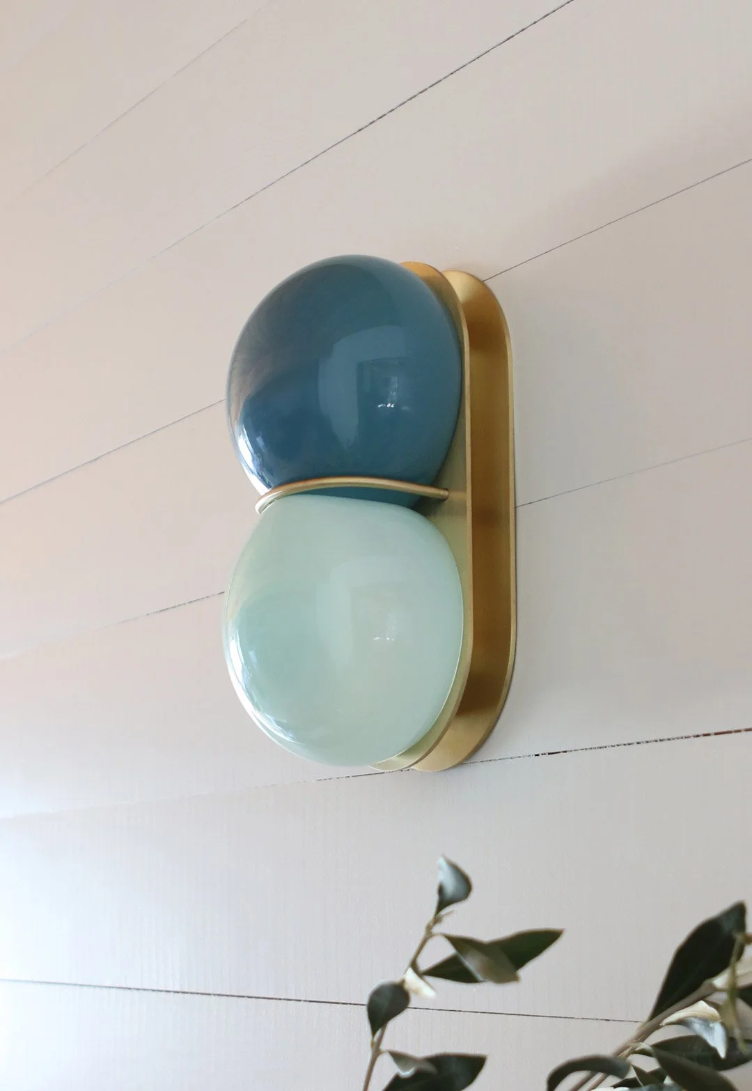 SkLO_Twin2.0_Sconce_Ceiling_LTM08PBLB_1_1080.jpg