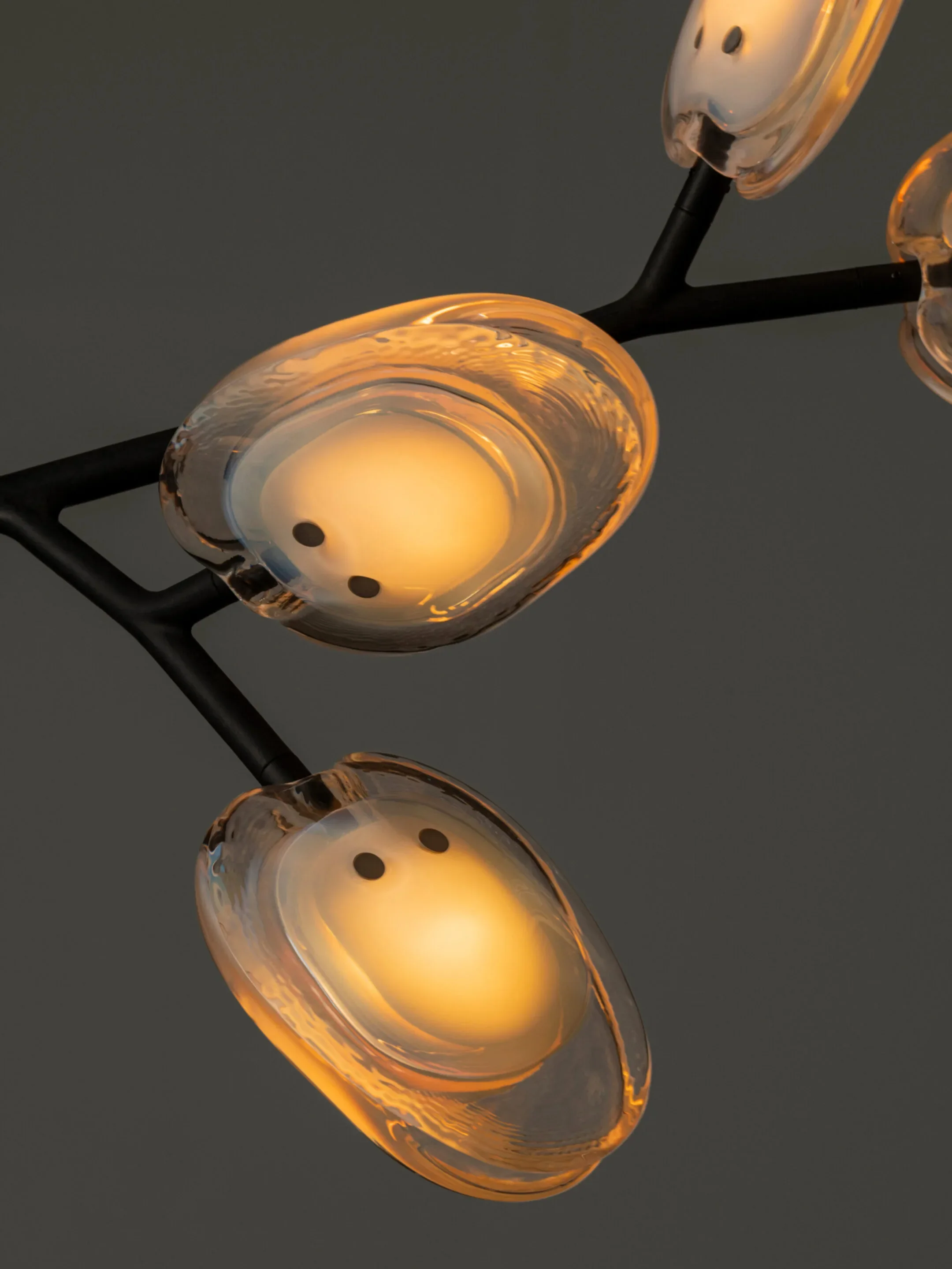 16.5-Armature-White1-Detail.jpg.webp