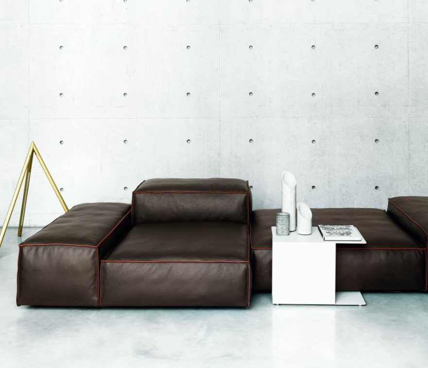 FAMILY LOUNGE