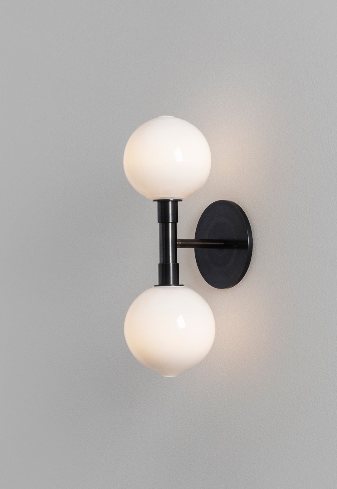 SkLO_StemSconceCeiling2x_LT270WHTDXUS_1080.jpg