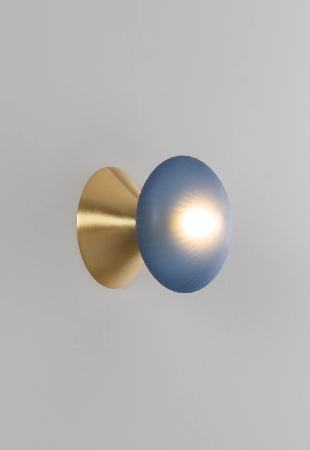 SkLO_Peak_Sconce_Ceiling_LT519TSBBB_01_1080.jpg