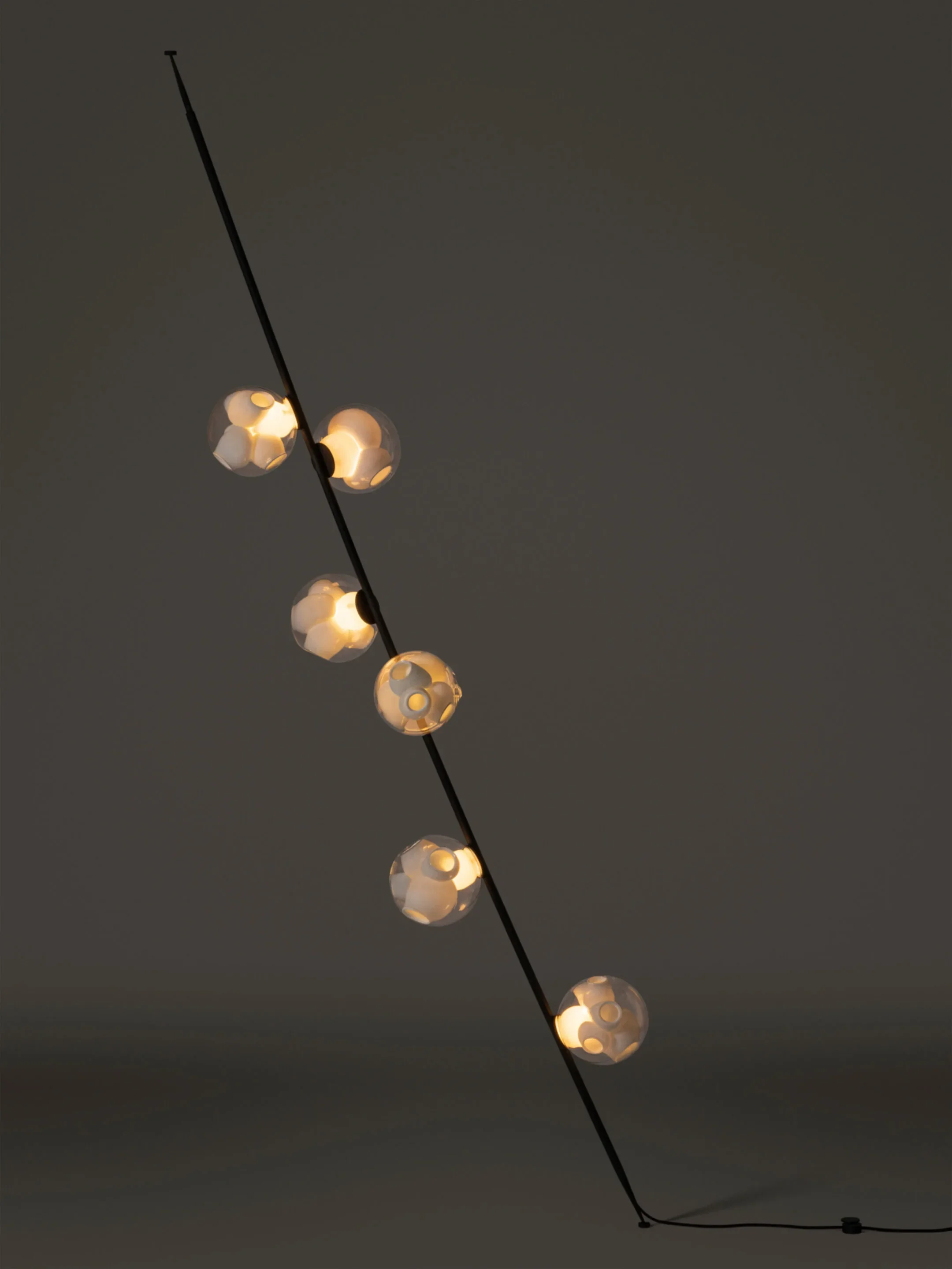 38v.6-Column-9ft-Black-Dark.jpg.webp