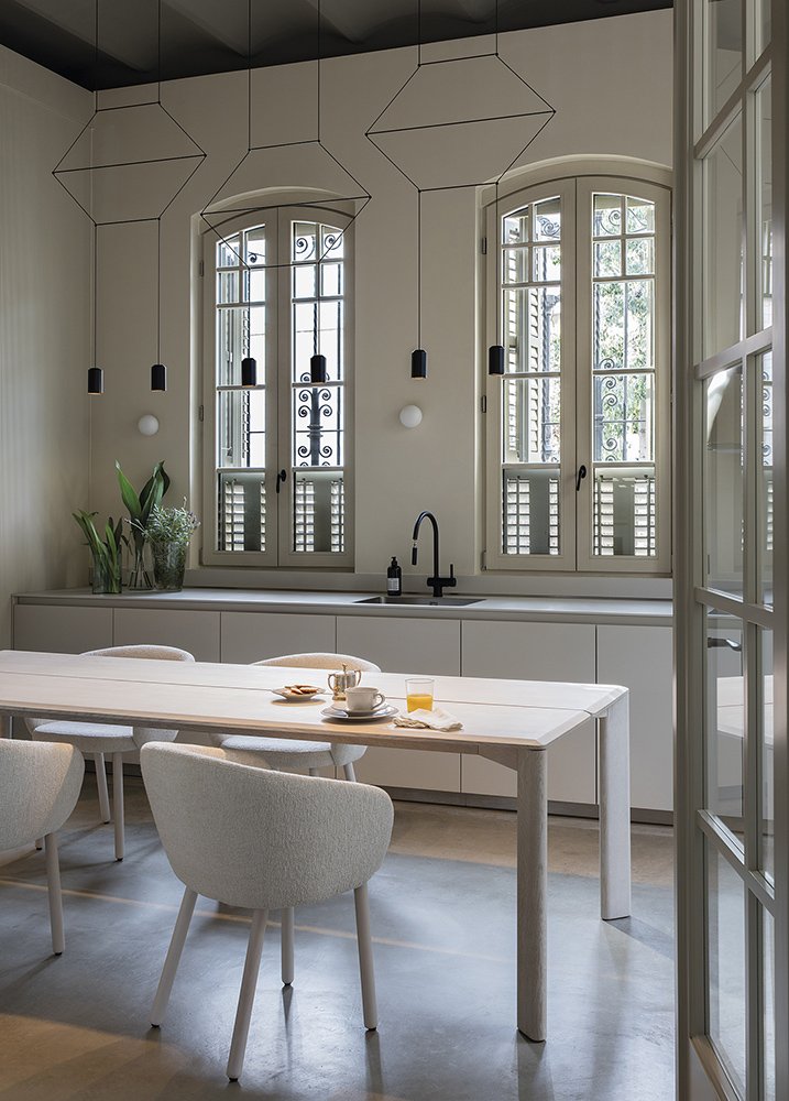 kotai-dining-table-mario-ruiz-expormim-handmade-furniture-indoor-03-1.jpg