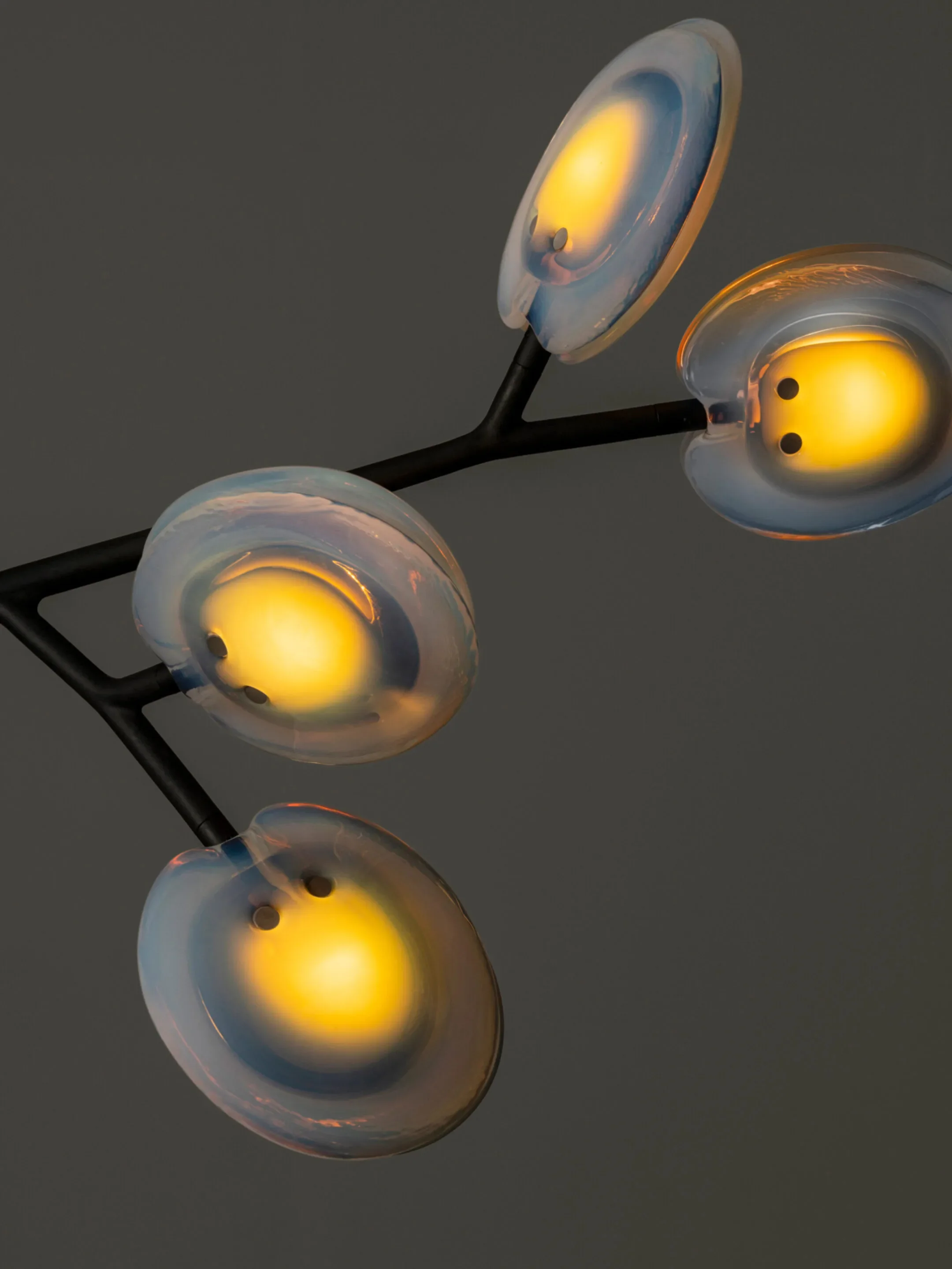 16.5-Armature-White2-Detail.jpg.webp