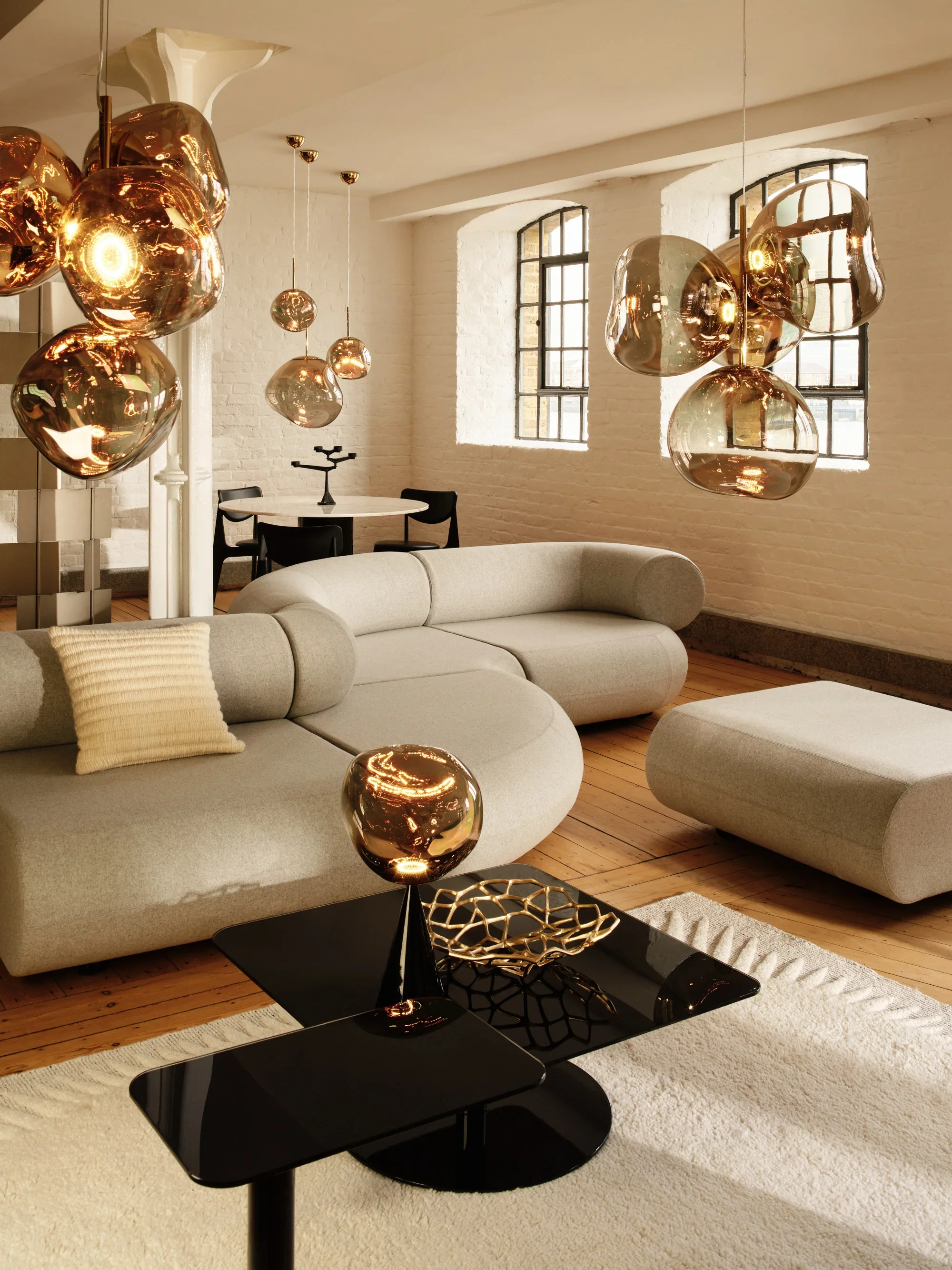 Melt-Medium-Pendant-Bronze-Polished-Polycarbonate-4_4096x5460_crop_center.webp