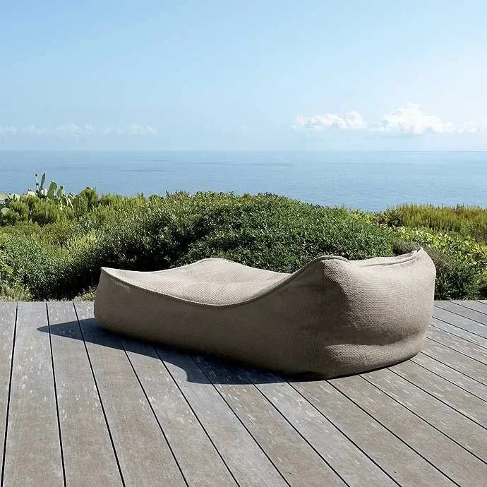 float_slide6.jpg