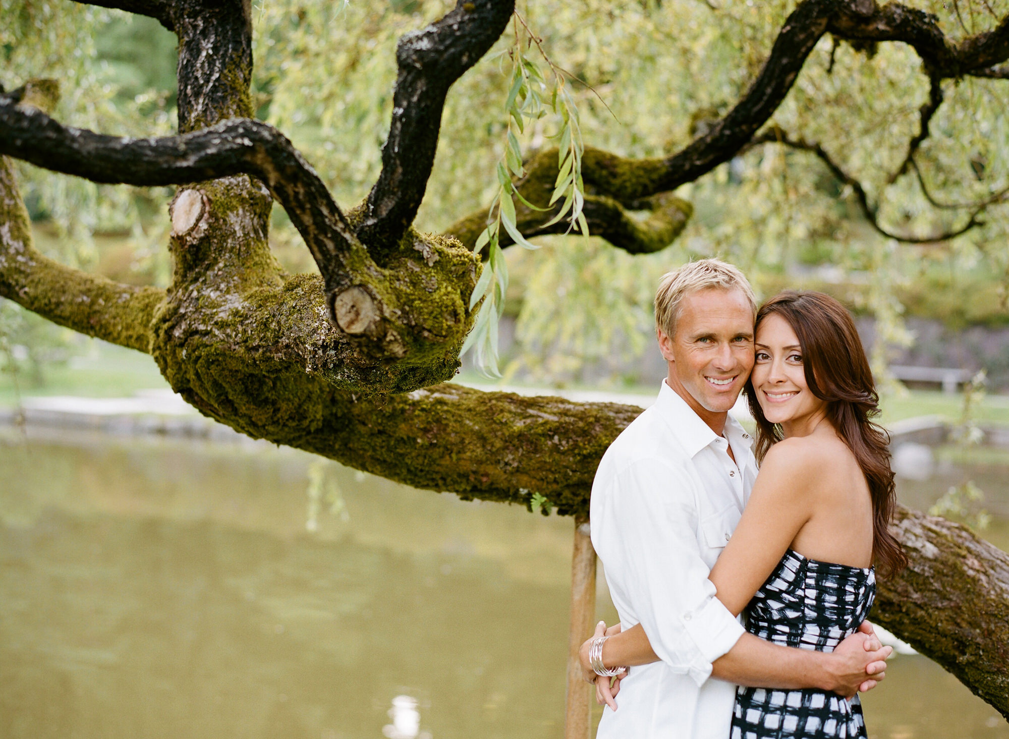 Japanese Botanical Gardens Engagement Session in Seattle, WA: Noree and Chris