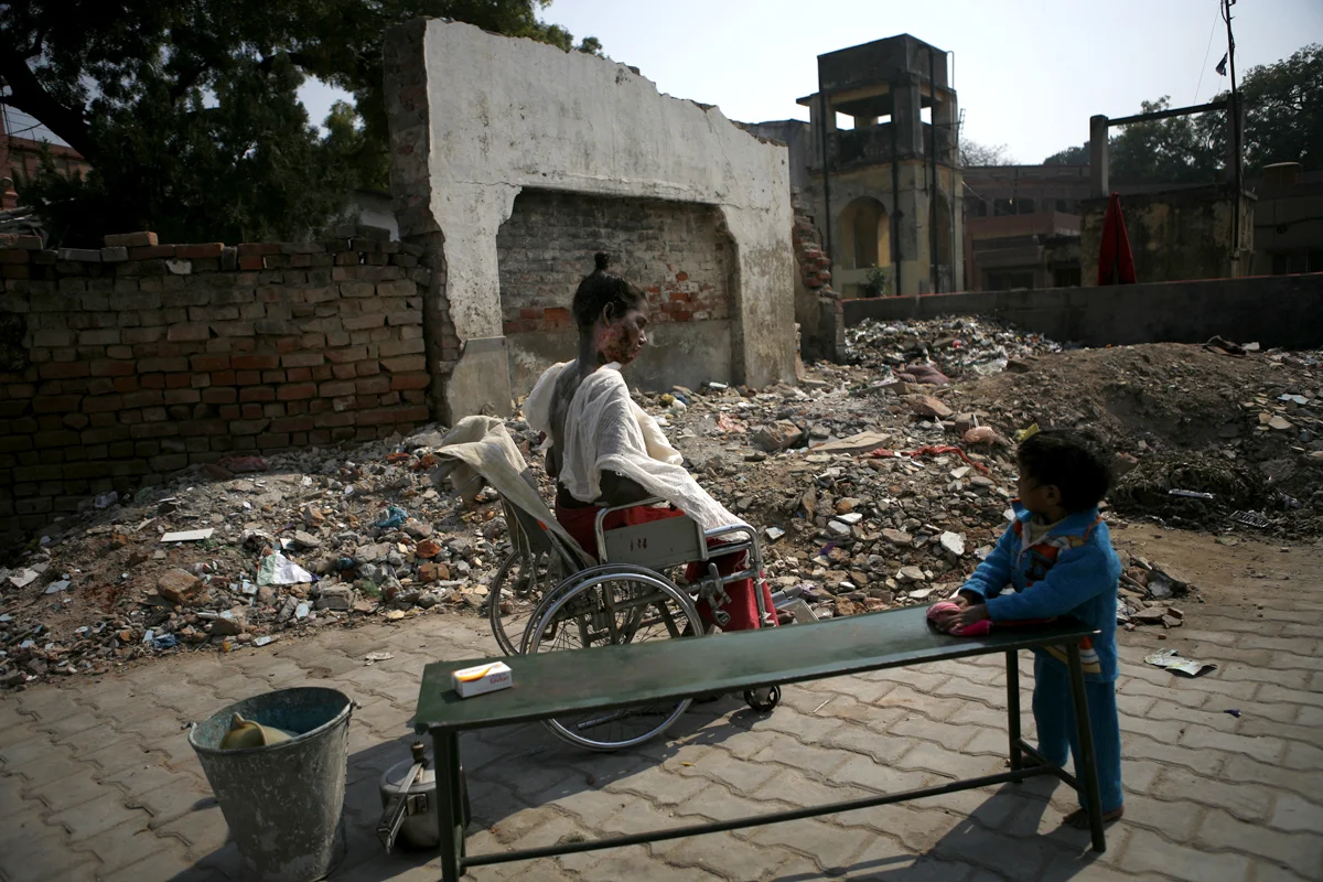  Varanasi, India //  While India’s private health sector booms, government spending on public health is among the lowest in the world: roughly four dollars a year per person. The effects are evident in India’s most populous state, Uttar Pradesh, whic