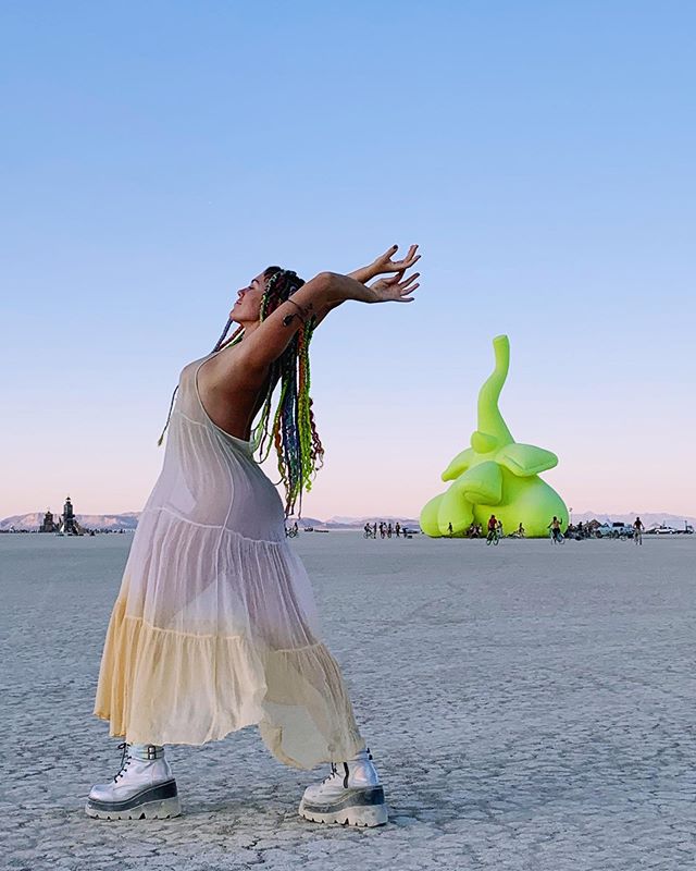 her rebirth was stunning,
she lifted herself up
from the depths of despair,
grasped her dreams,
embedded them in her heart,
and walked forward into
a future that only her will
and vision could control //
yung pueblo | r e v i v a l
______
featuring our homeward beacon Slonik ๐ by Michael Tsaturyan