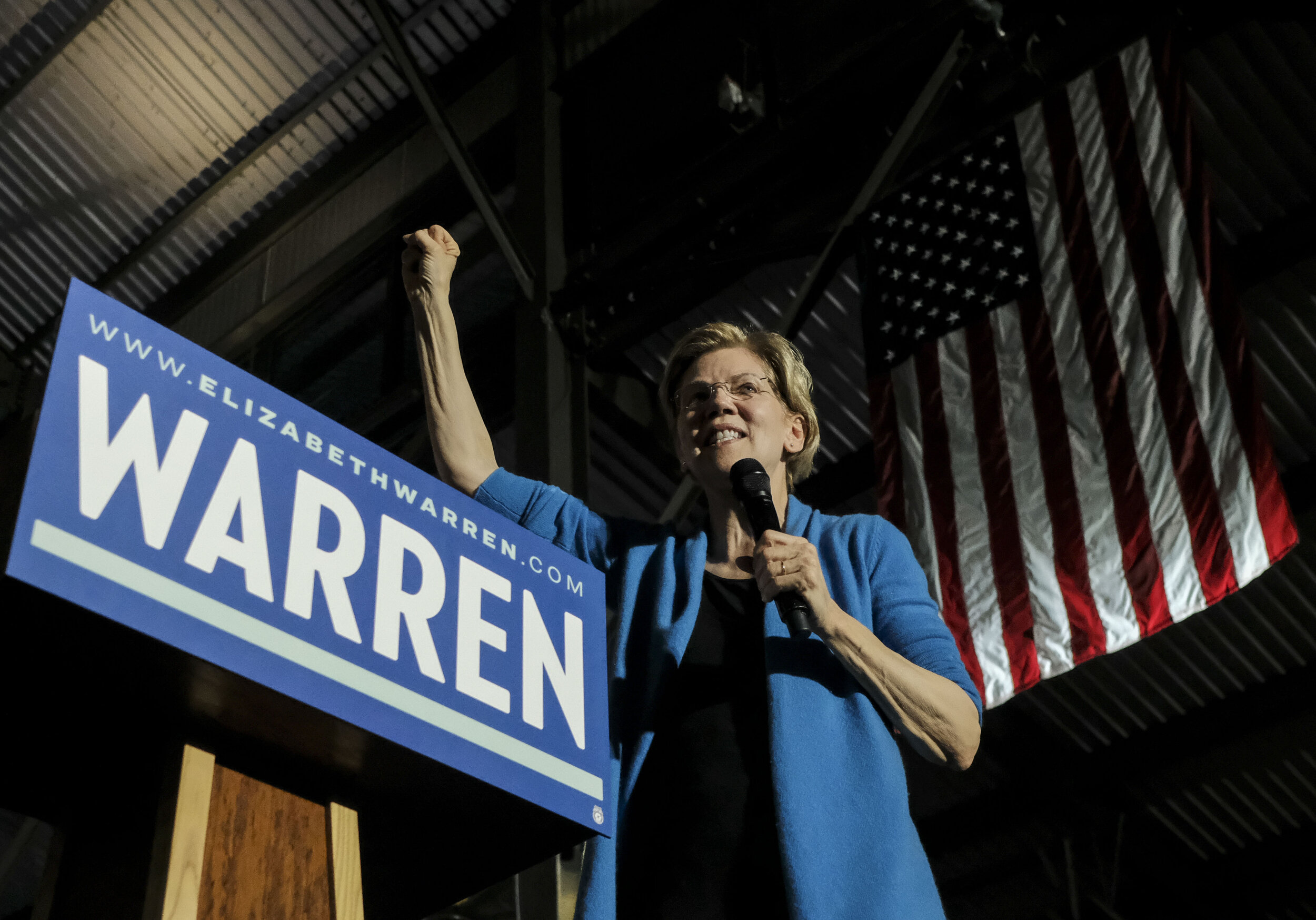  Democratic candidate Elizabeth Warren states her intention on continuing to battle for the Democratic nomination during a rally in Detroit, Michigan on March 3, 2020. Despite her promise to continue her campaign, Warren would drop out only a day lat