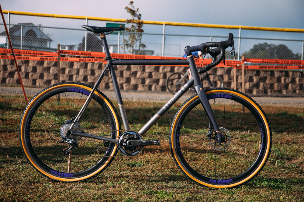 Cyclocross17_CrossCrusade_1-Alpenrose-15Mettle_Stoemper_Hifi-TiCX_custom-cyclocross-bike3.jpg