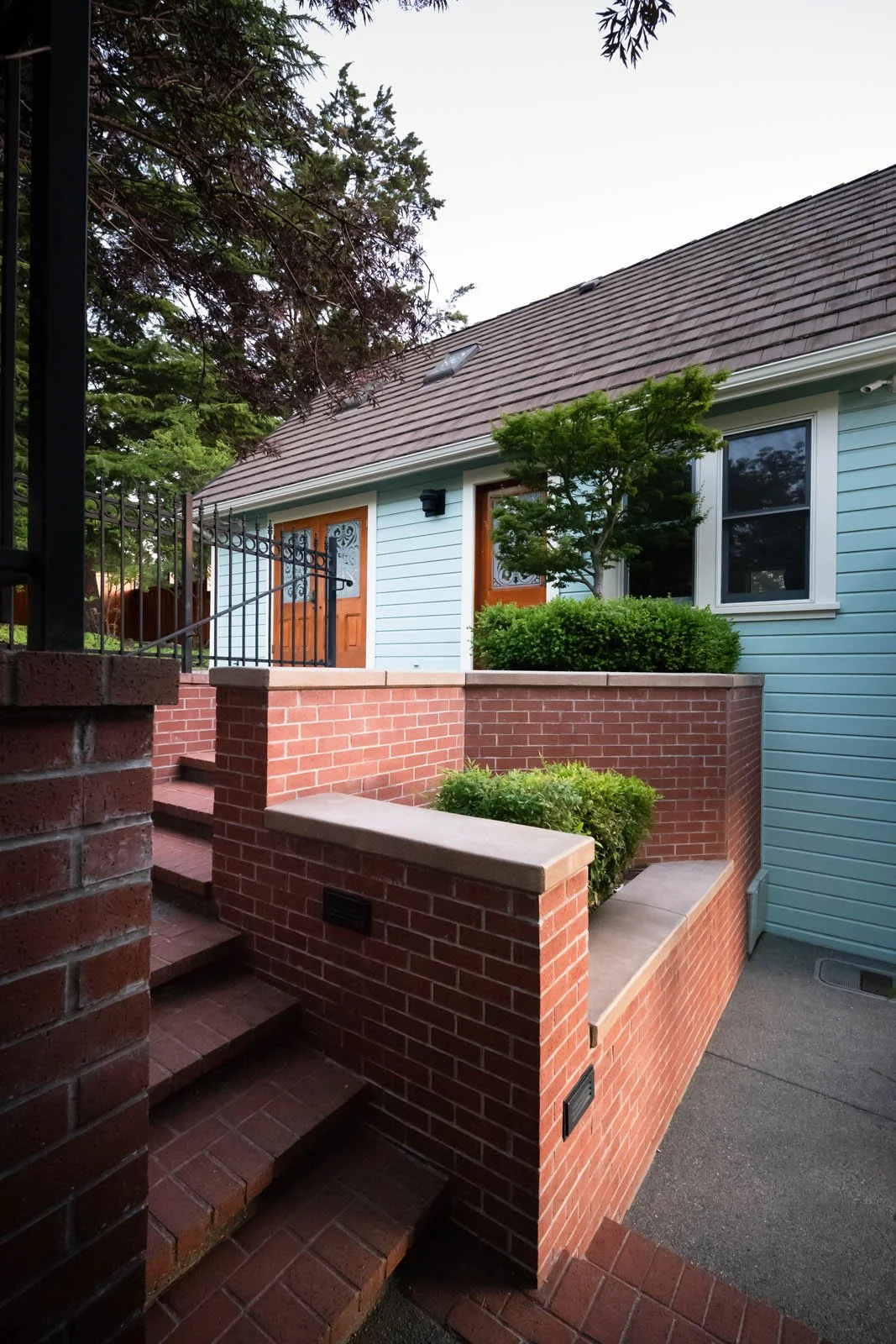 gresham_060825_002_web.jpg
