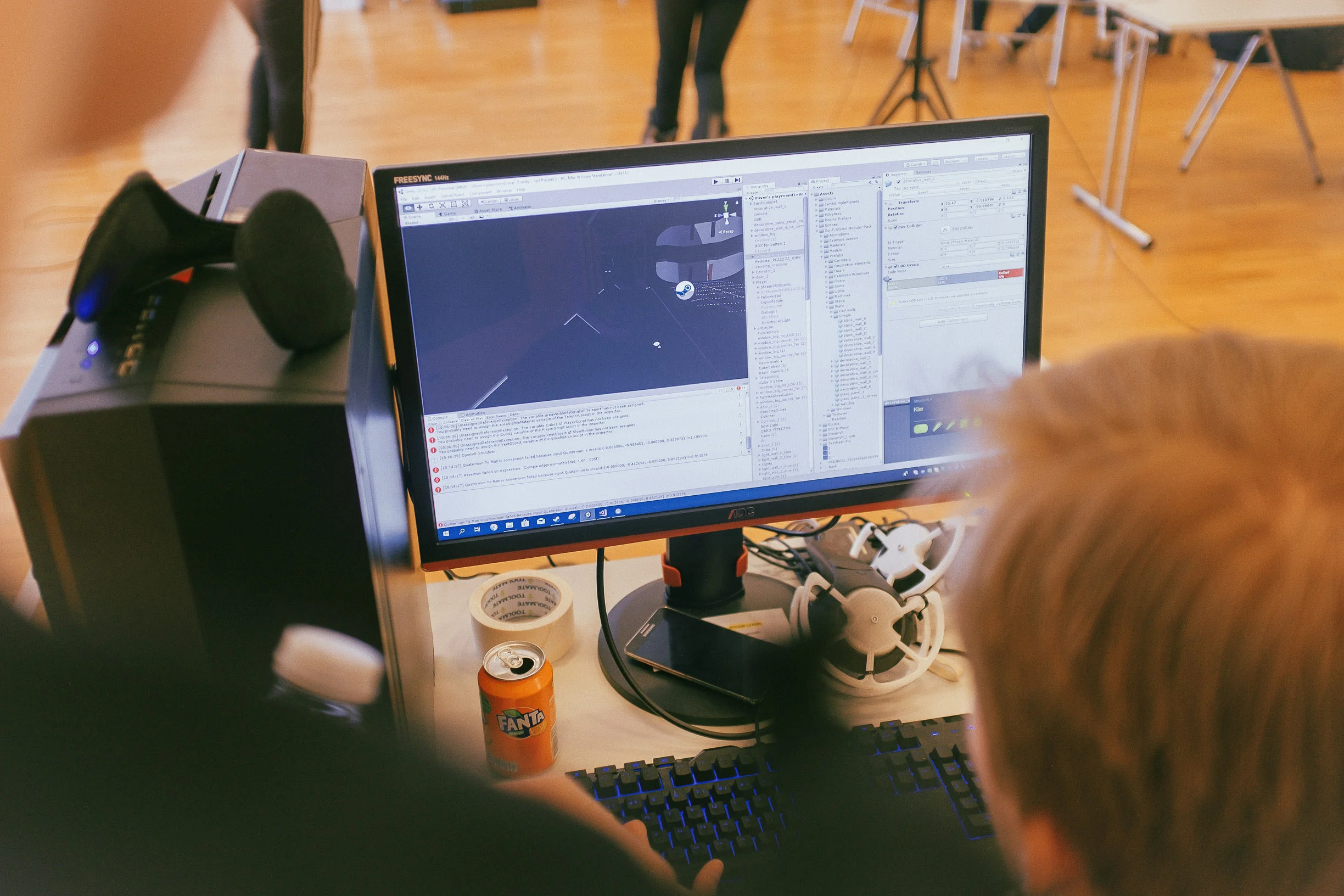 gameCollege_lucas-adler-virtual-reality-testing.jpg