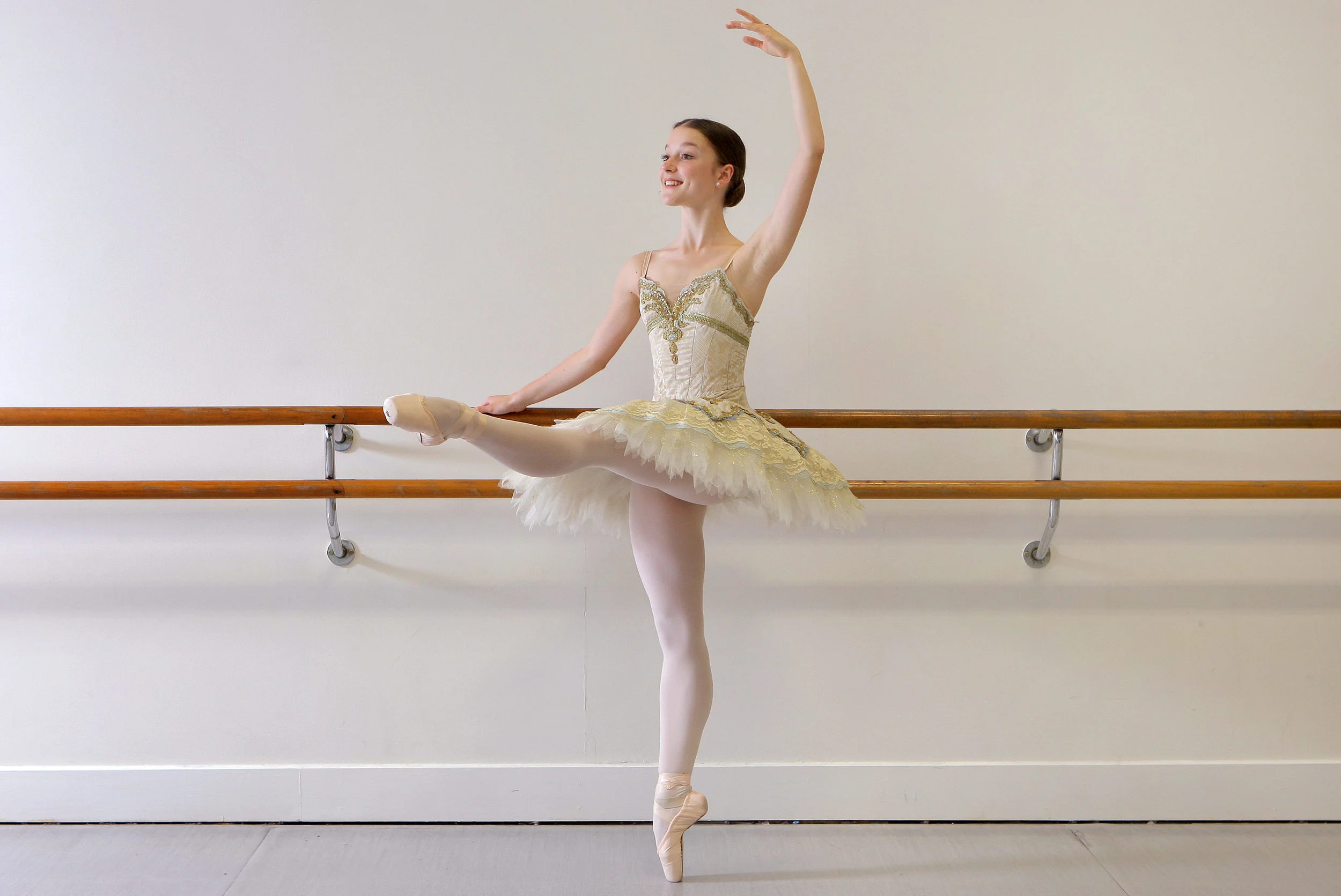 BALLERINA-F13070215-371971.JPG