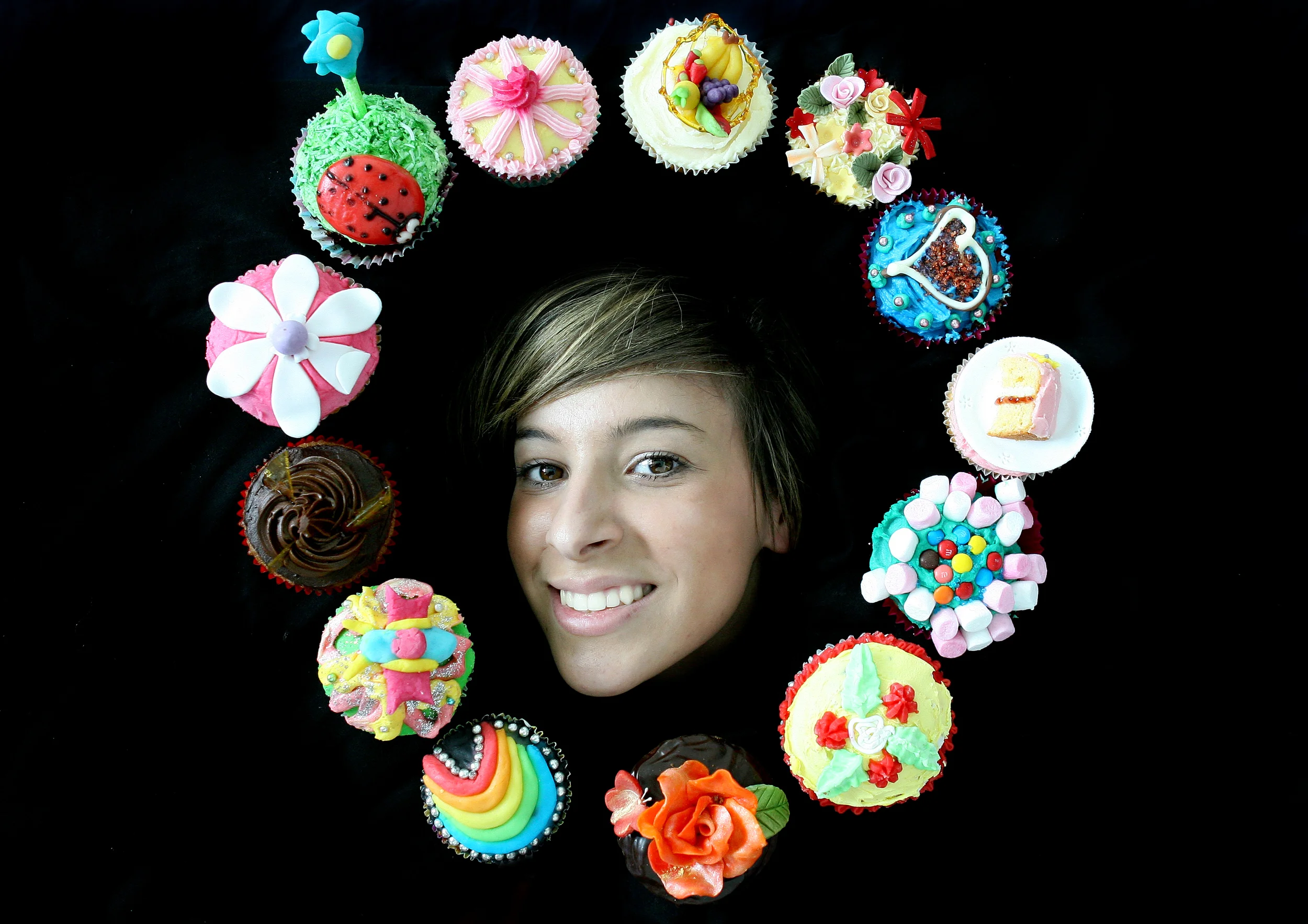 CUPCAKES-FF566696-582765.JPG
