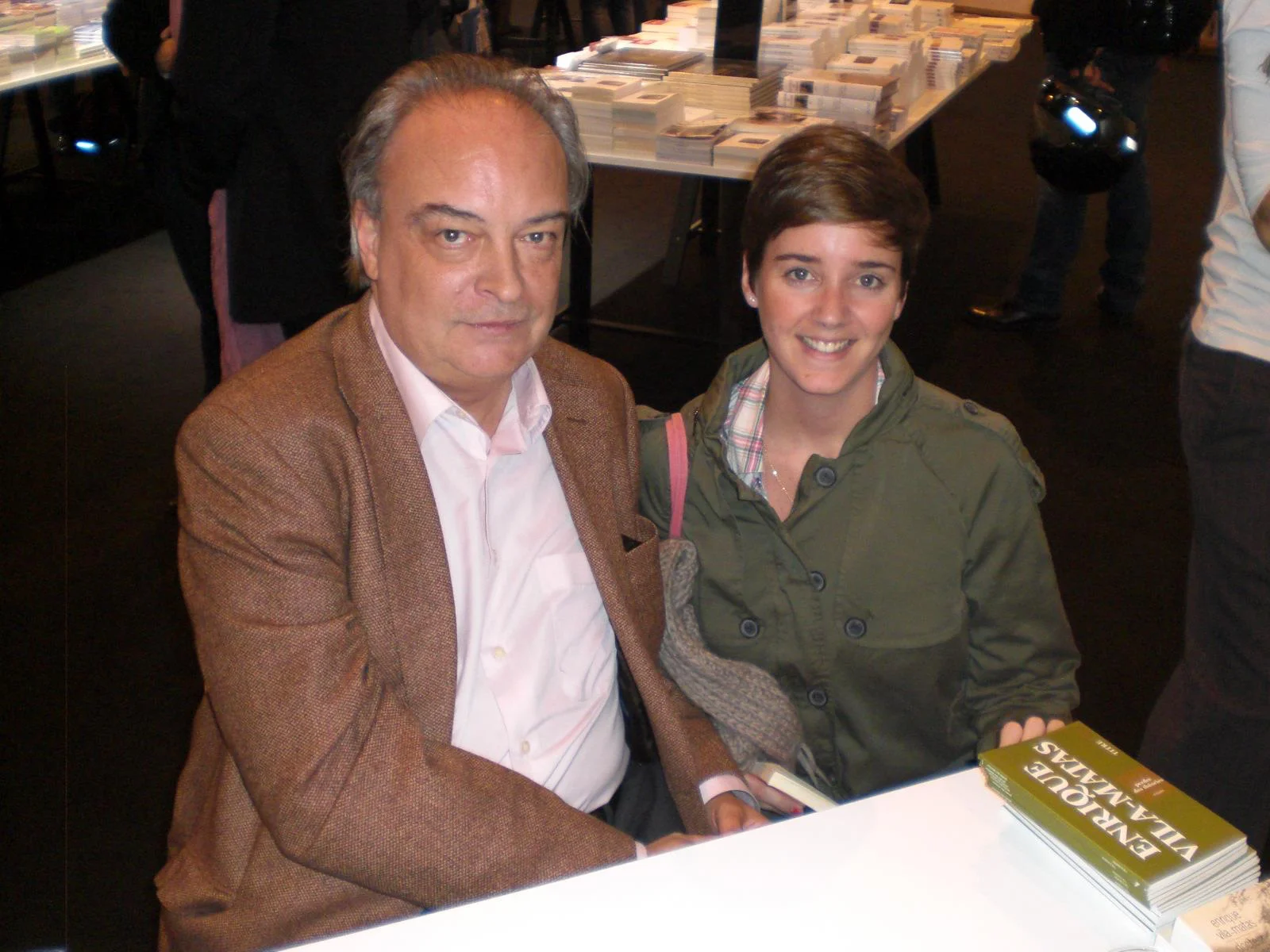Con Enrique Vila-Matas en el Salón del Libro de París.