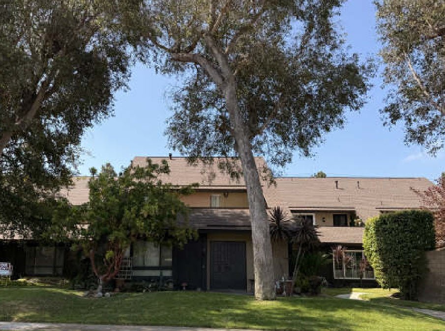 5862 Belgrave.jpg