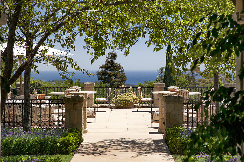 15-900HotSprings_18-terrace.jpg