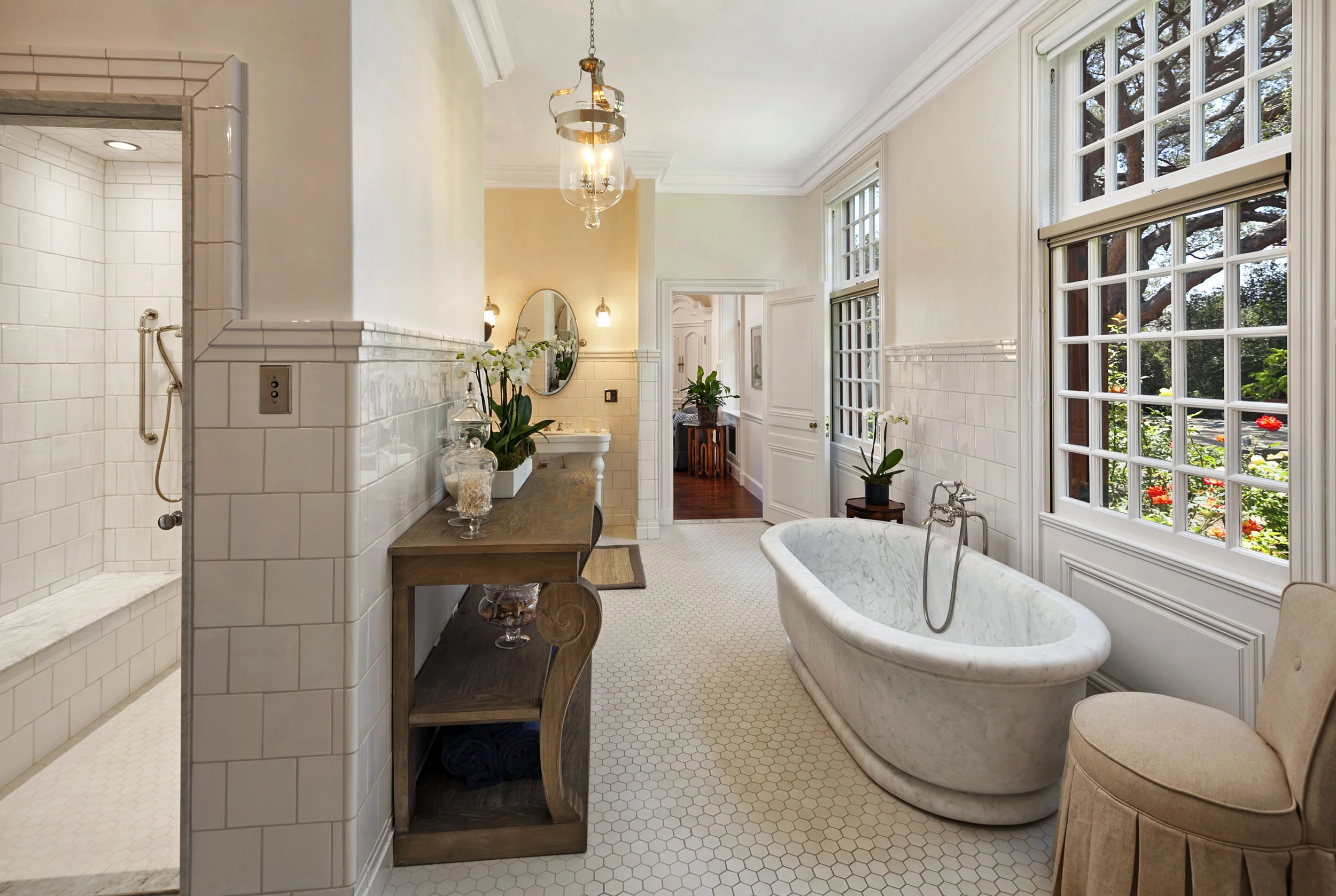 1599EValleyRd_Master Bath.jpg