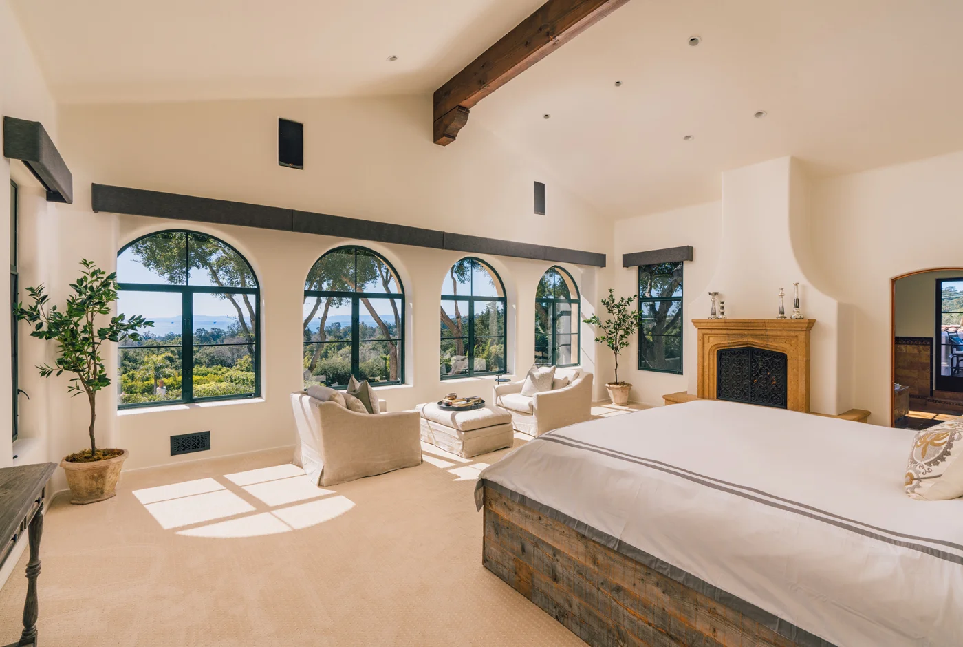 705RivenRock-MasterBdrm_2.jpg