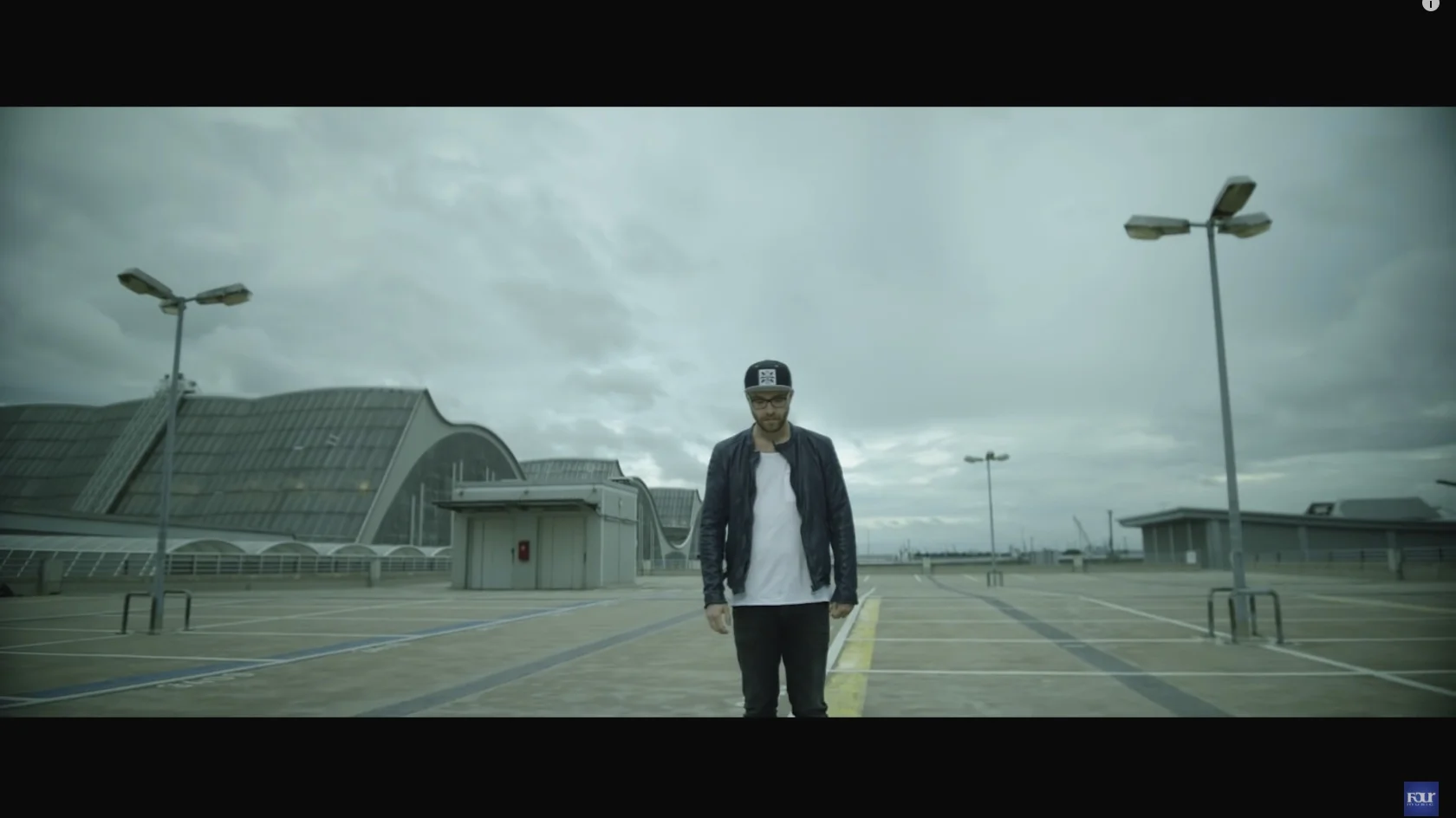 MARK FORSTER // Bauch und Kopf