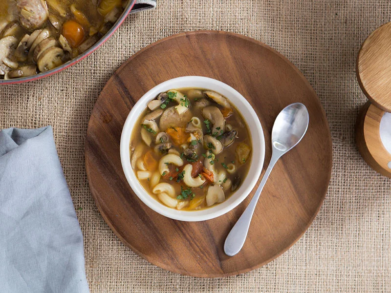 A0_Barilla-gluten-free-elbows-soup-with-mixed-mushrooms,-Italian-sausage-and-cannellini-beans_9214.jpg
