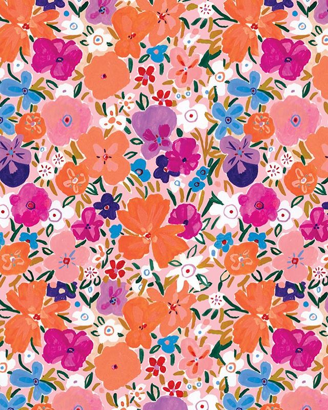 I love to make patterns out of my paintings. This one is a new favorite. 🌸