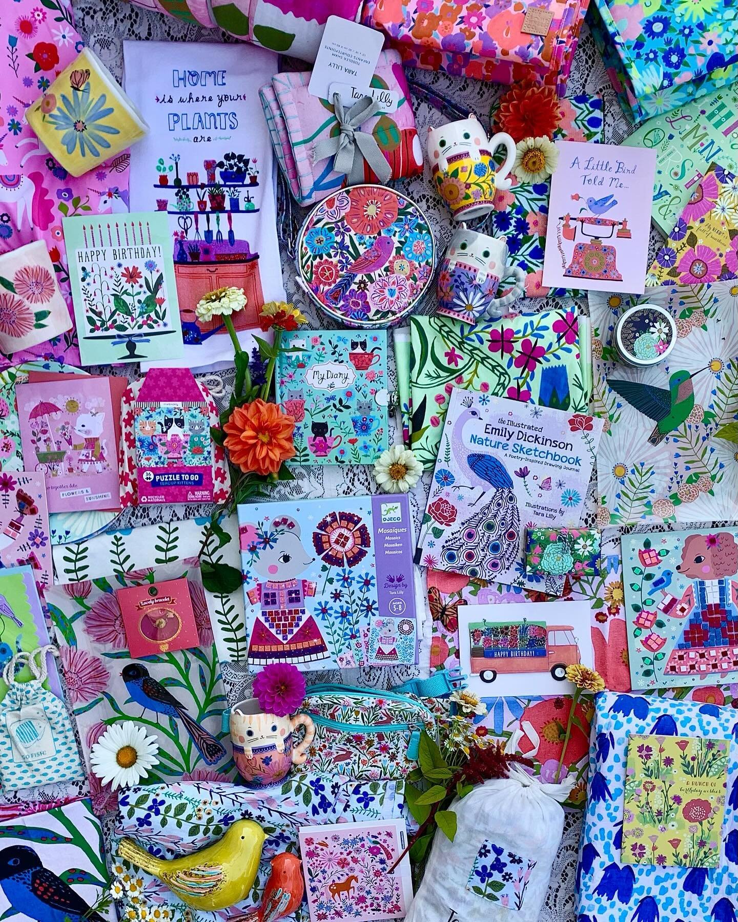 The last day of representation by Lilla Rogers is bittersweet. Almost 10 years ago I was selected as the winner of her global talent search. So many wonderful projects have come my way over the years. Hers are a few of my favorites. Lots of flowers, 