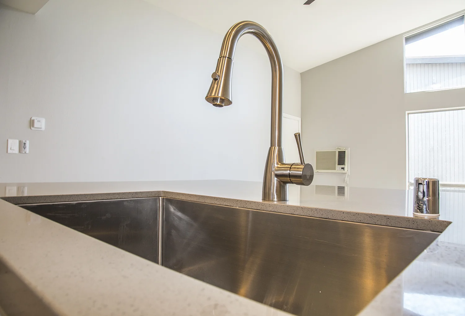 Kitchen2 (1).jpg