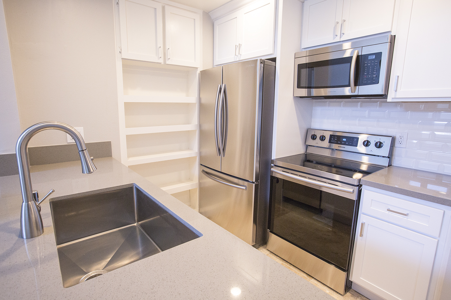 Kitchen1 (1).jpg