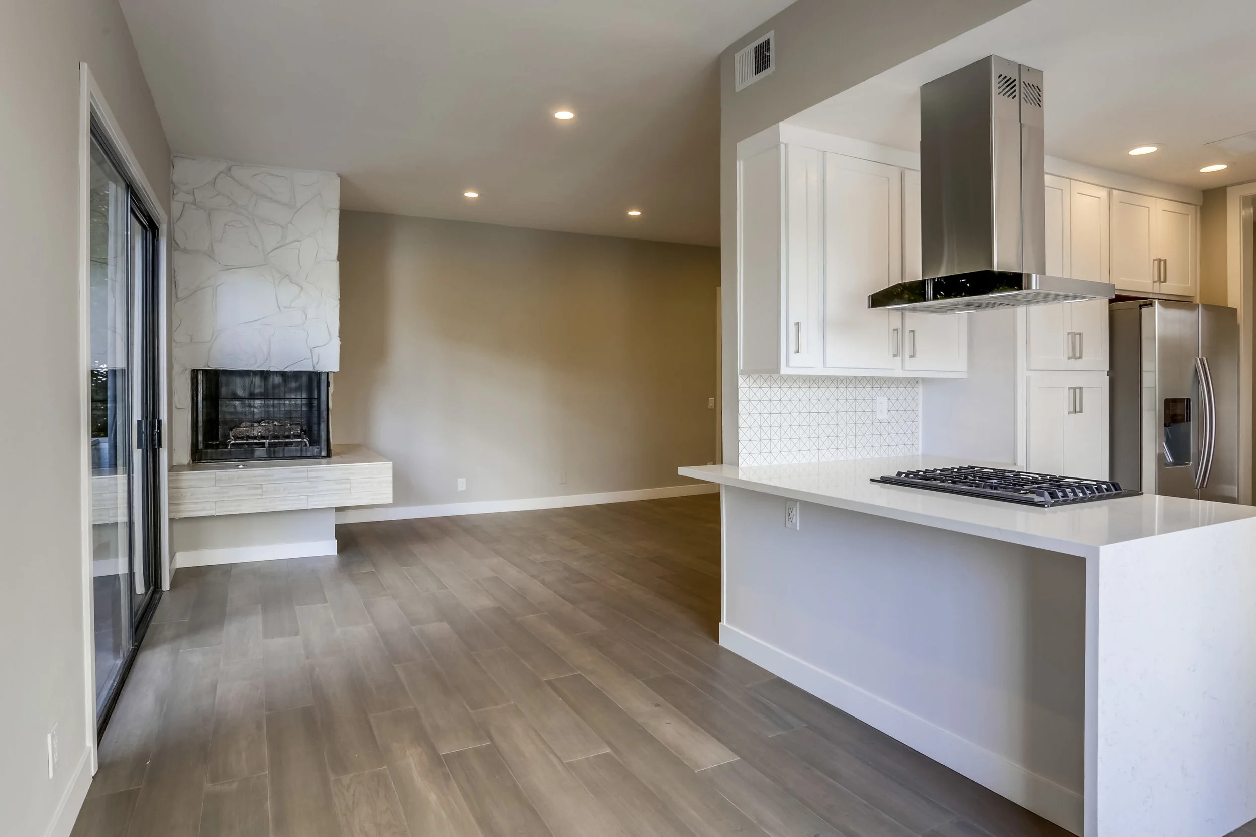 1271-stoner-ave-008.jpg