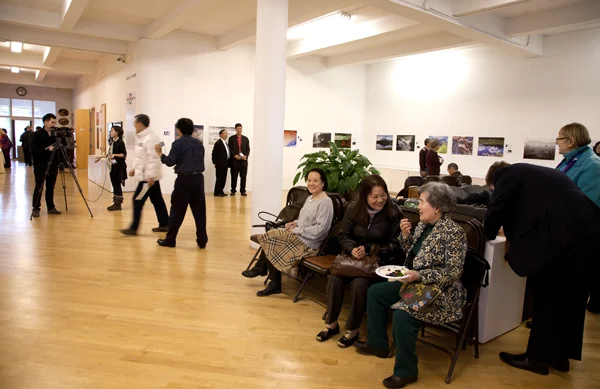 Rainforest Art Foundation's annual international photography exhibit, "Nature Through The Lens" travels from New York to Louisiana and Switzerland. 