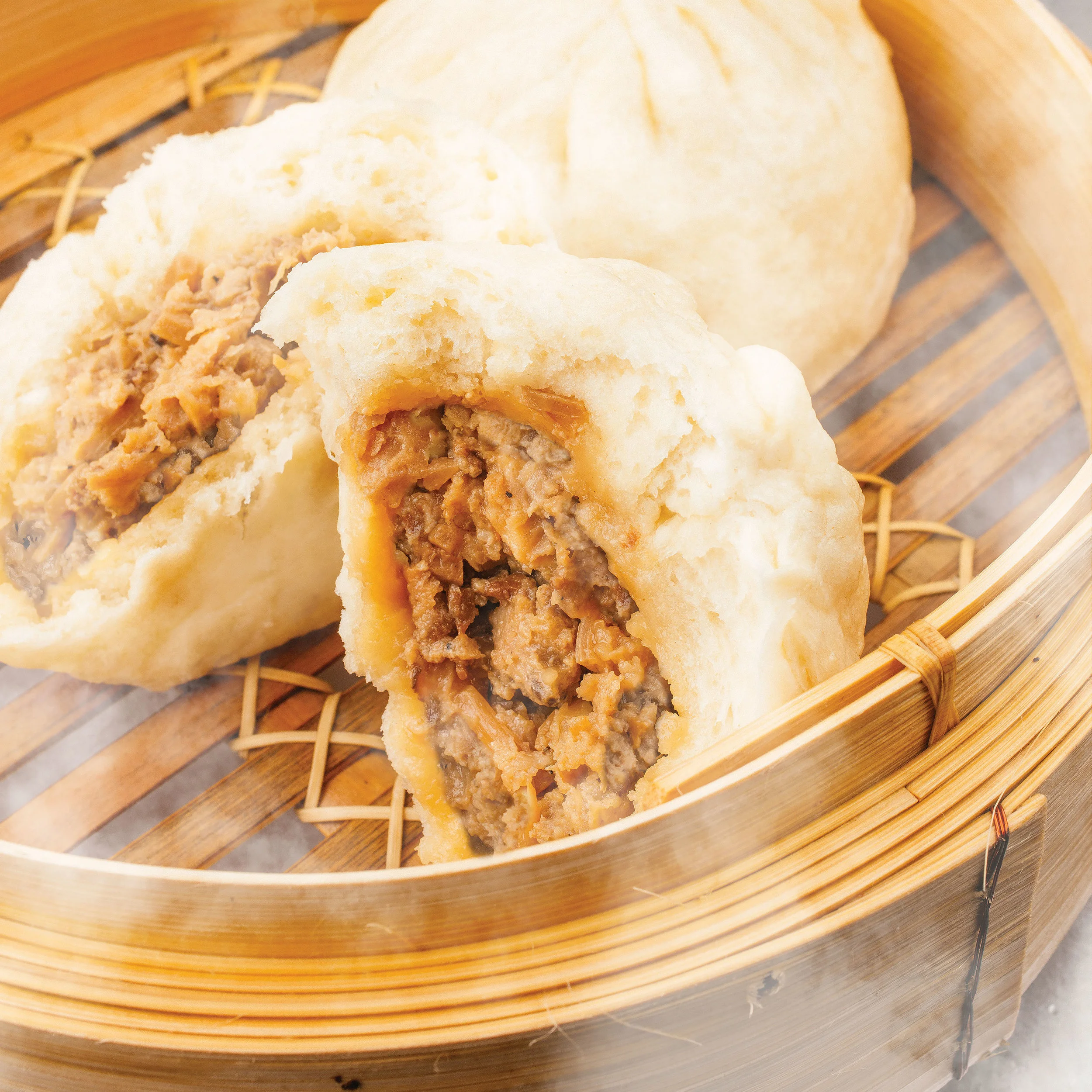 STEAMED PORK BAO