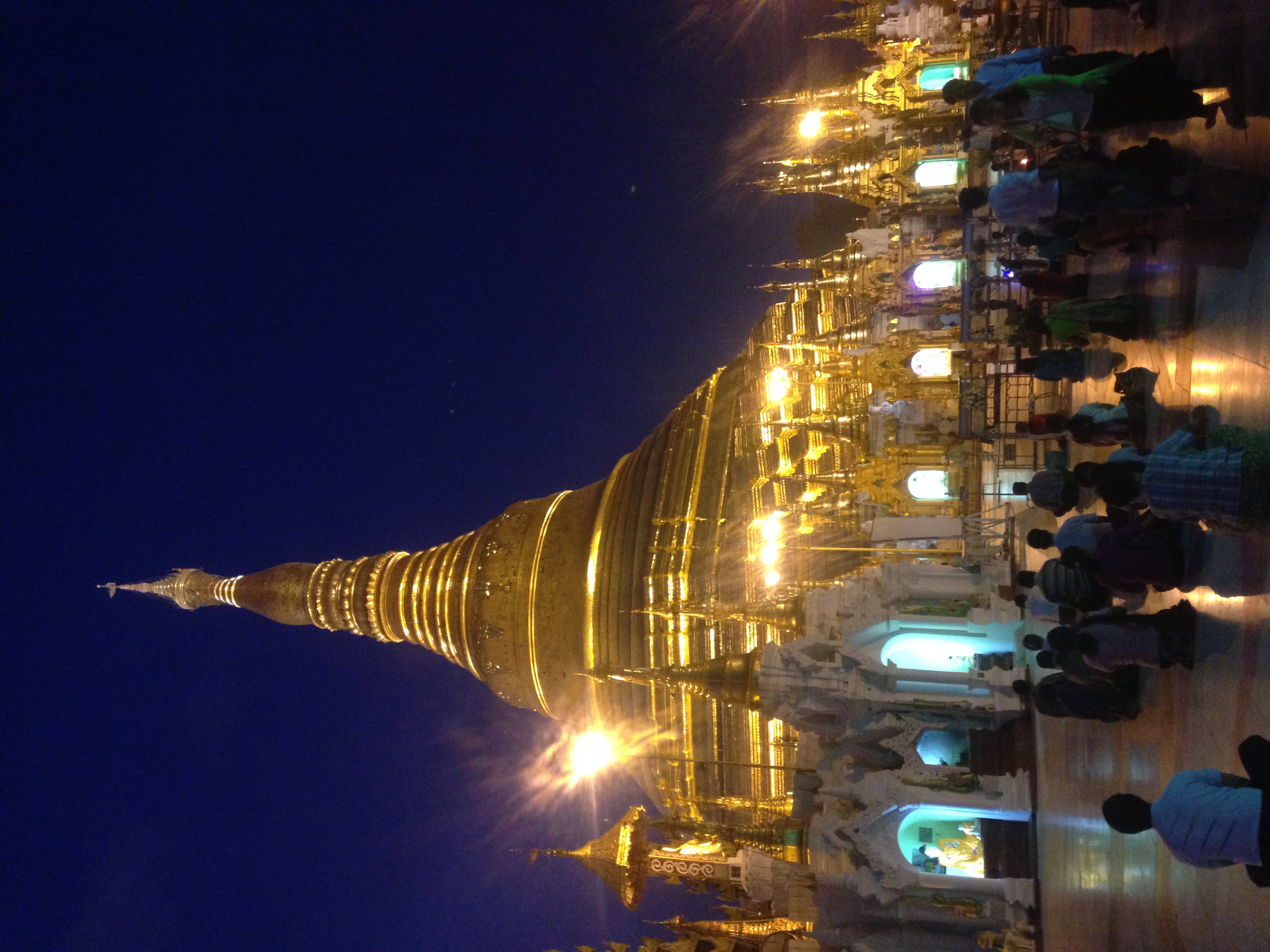  Praying at the Shwedagon Pagoda in Yangon before sunrise 