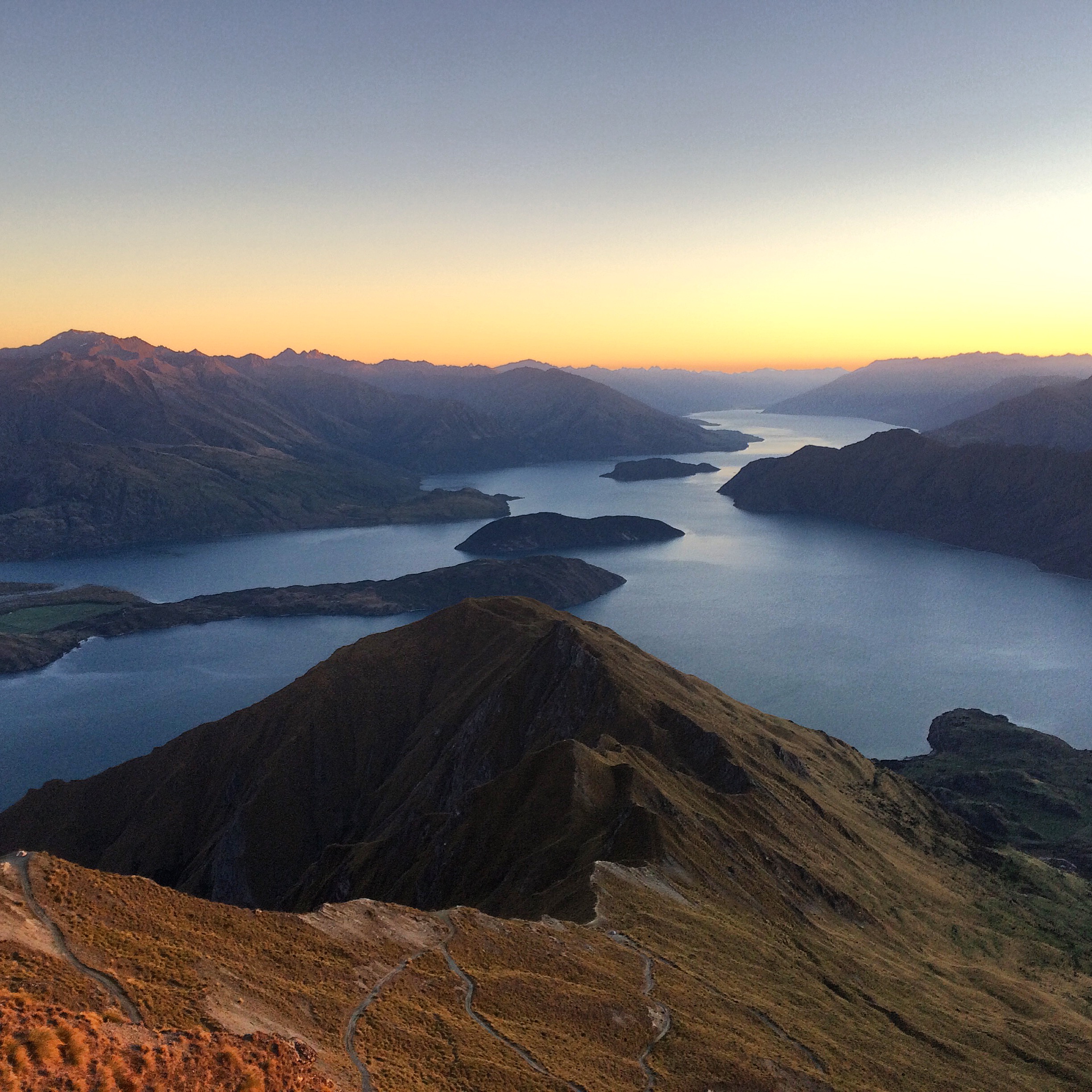 Sunrise on Roy's Peak