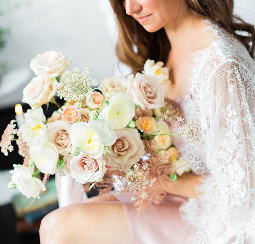 Elegant modern bridal bouquet