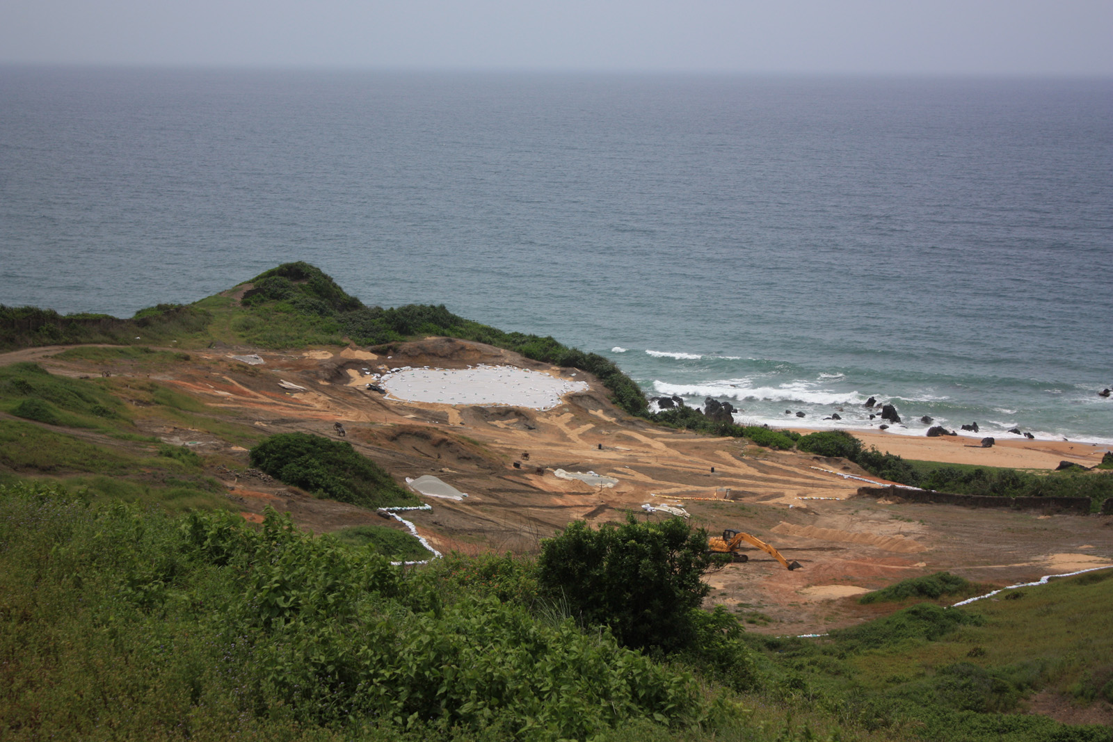 The 16th hole at Shanqin Bay under construction