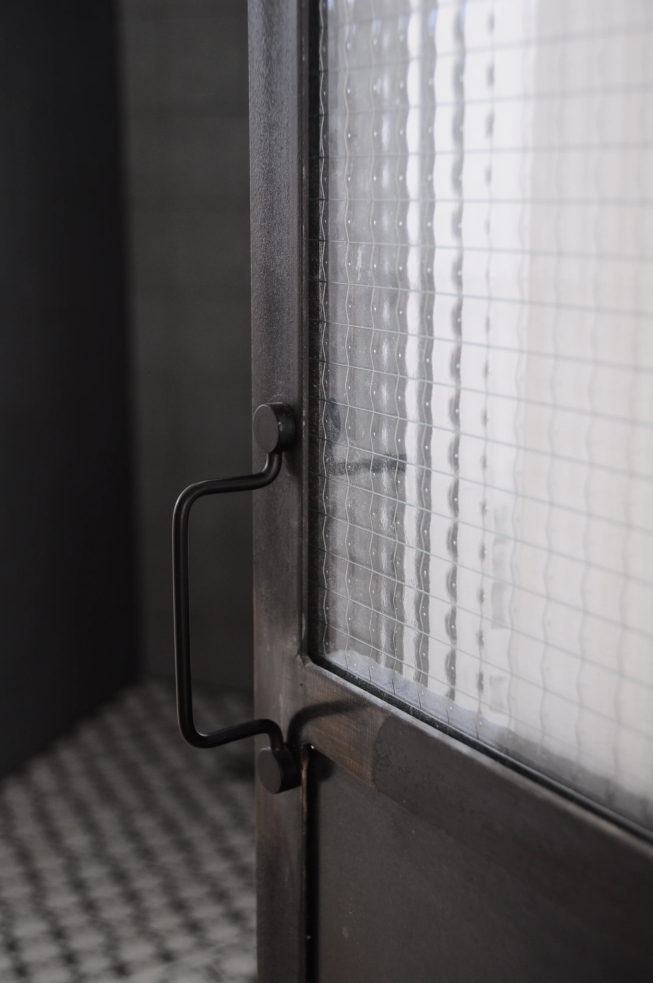 Renovation appartement 10 - porte vitrage armé.JPG