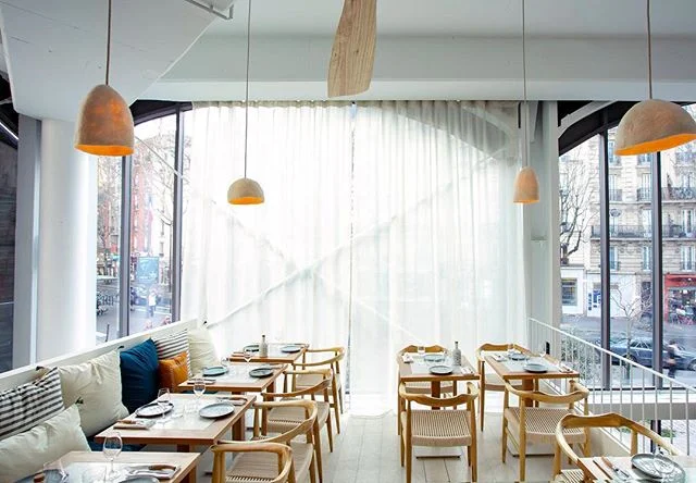Le nouveaux restaurant Yaya est livré  #atelieruoa #hallesecretan #interiordesign #yaya #kalios #grece #paris #food #convivialité #partage #architecture #design #architects  #kitchen #project @yayarestaurant @juanarbelaezchef @mykalios