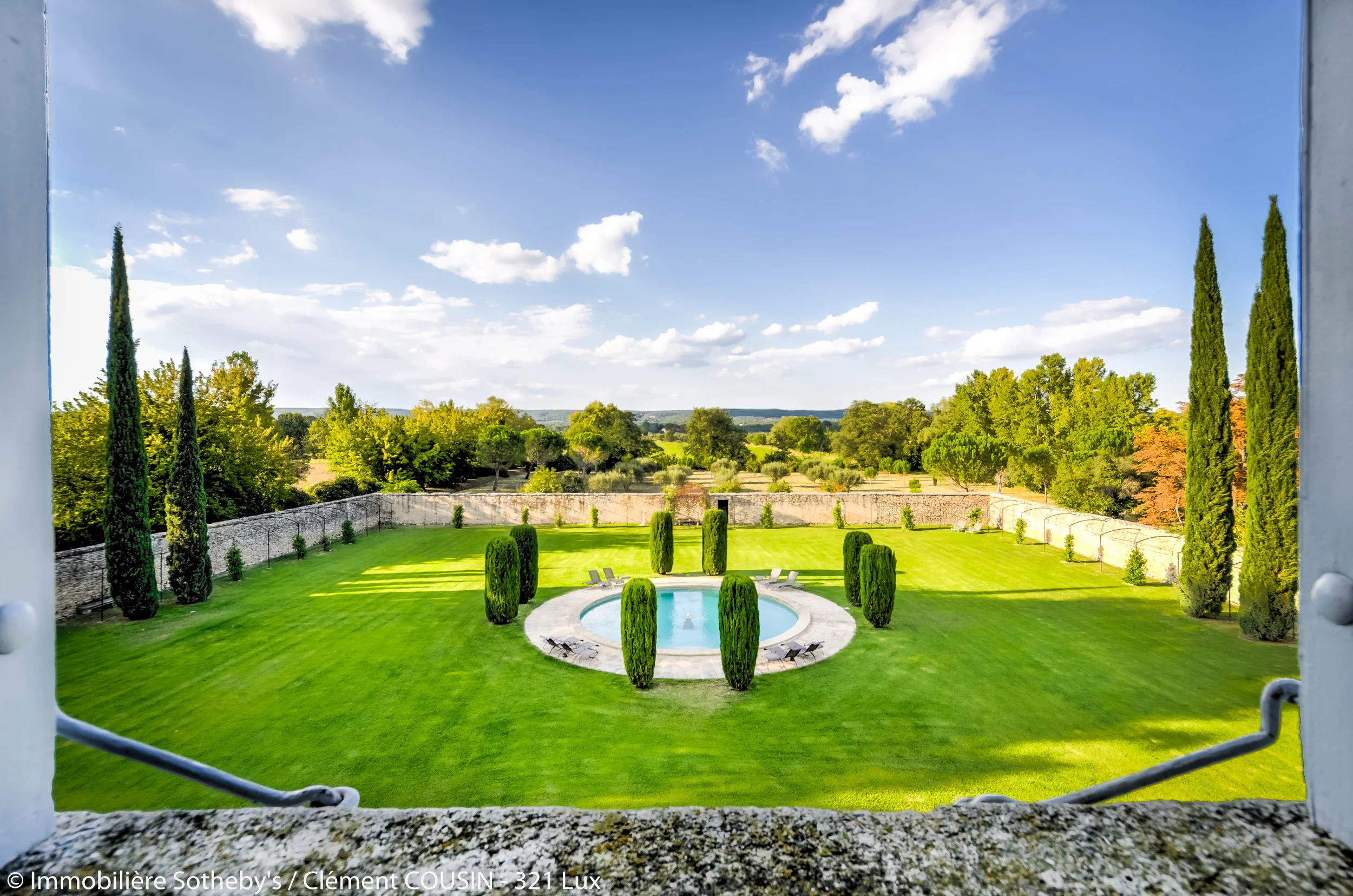 321 Lux-Sotheby's-Domaine Uzes-13.jpg