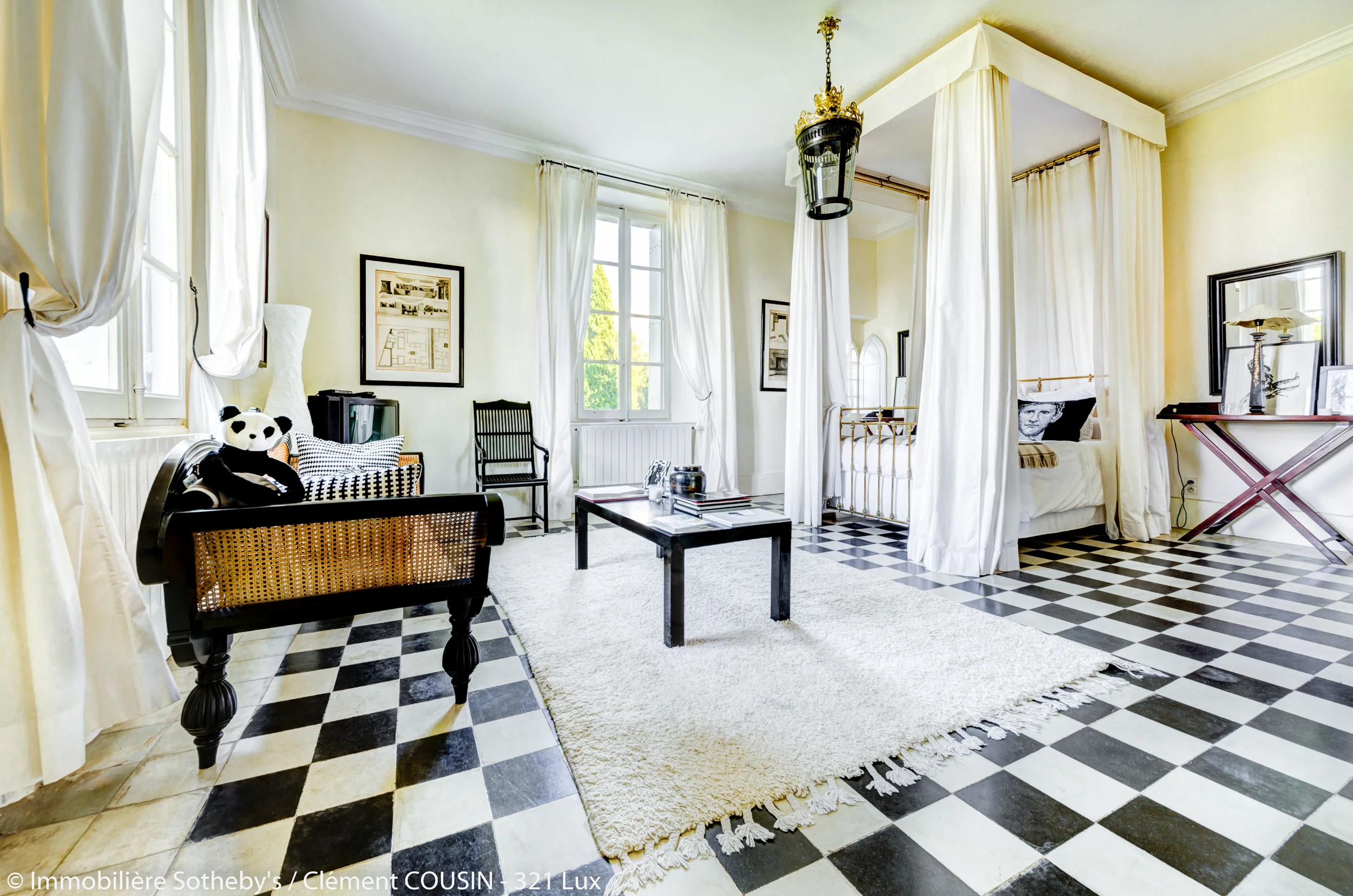 321 Lux-Sotheby's-Domaine Uzes-9.jpg