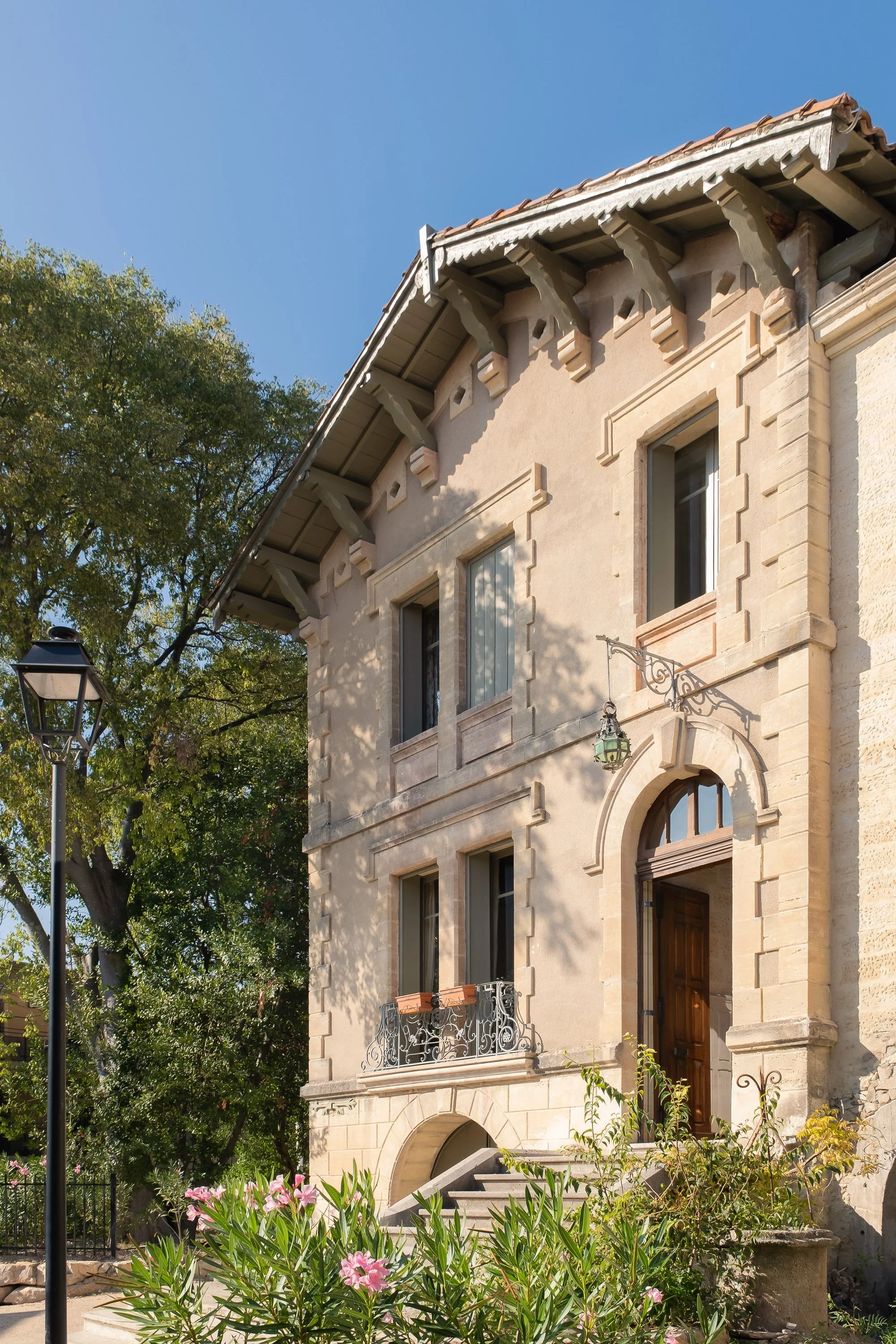 IMMOBILIER: VILLA AUGUSTA - DEMEURE DE CARACTERE A UZES
