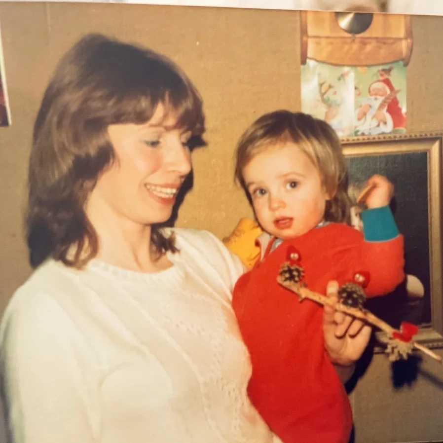 💚✨ April 5th ✨💚

Happy Easter, Mum  xx

15 years, now.

Wishing you all a peaceful day, folks. Xx